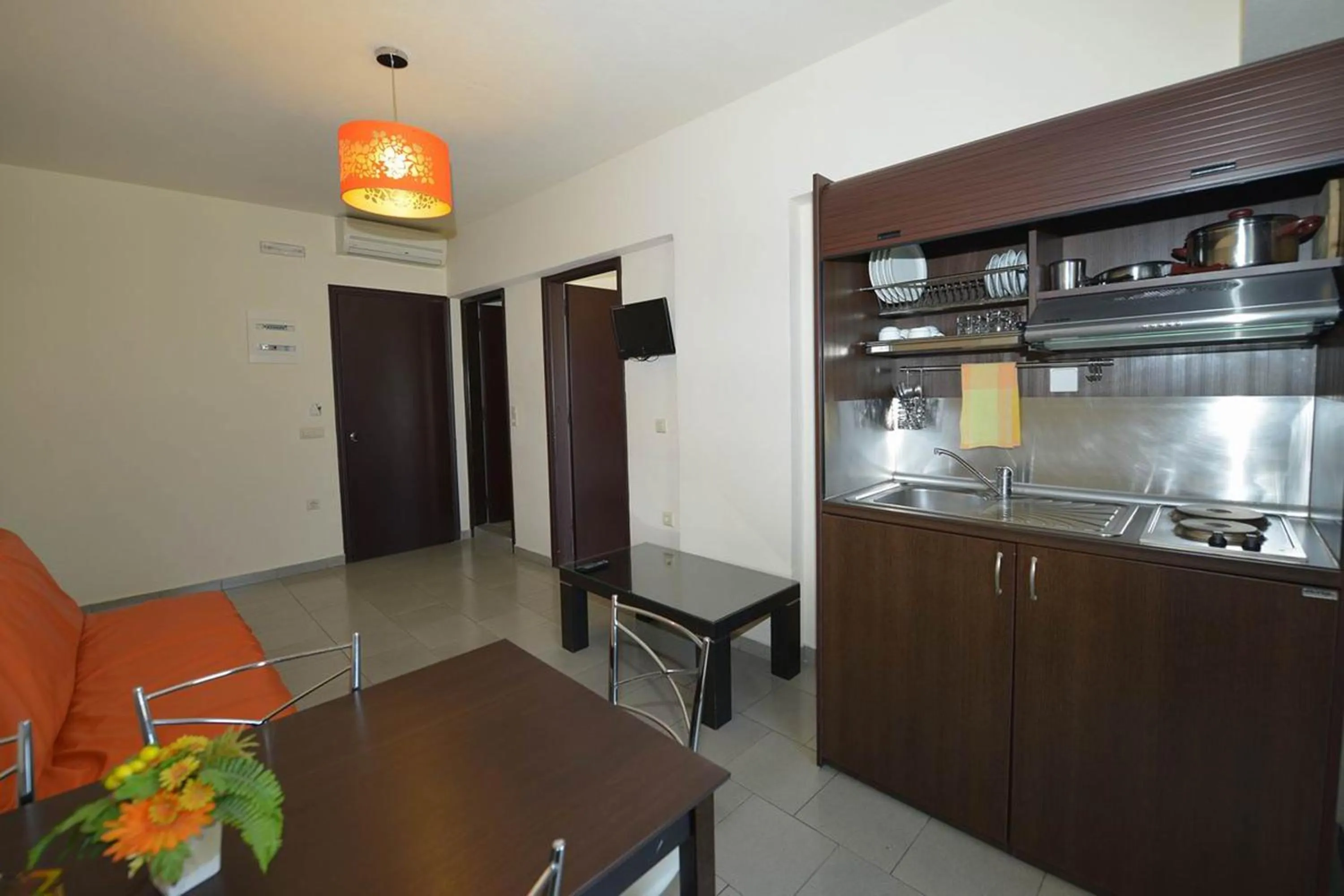 Kitchen or kitchenette in Ialysos City Hotel