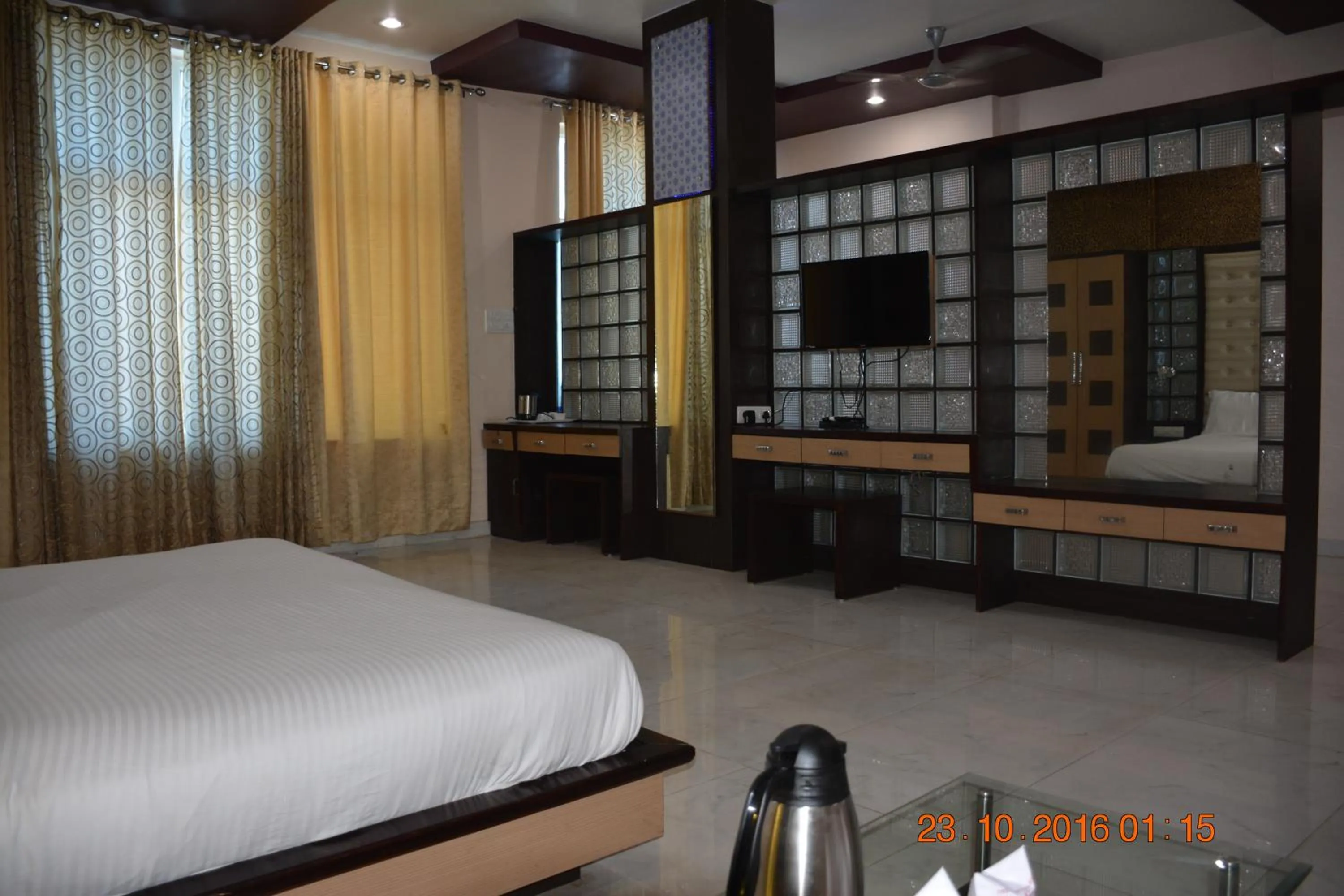 Other, Bed in Hotel Vishnu Vilas