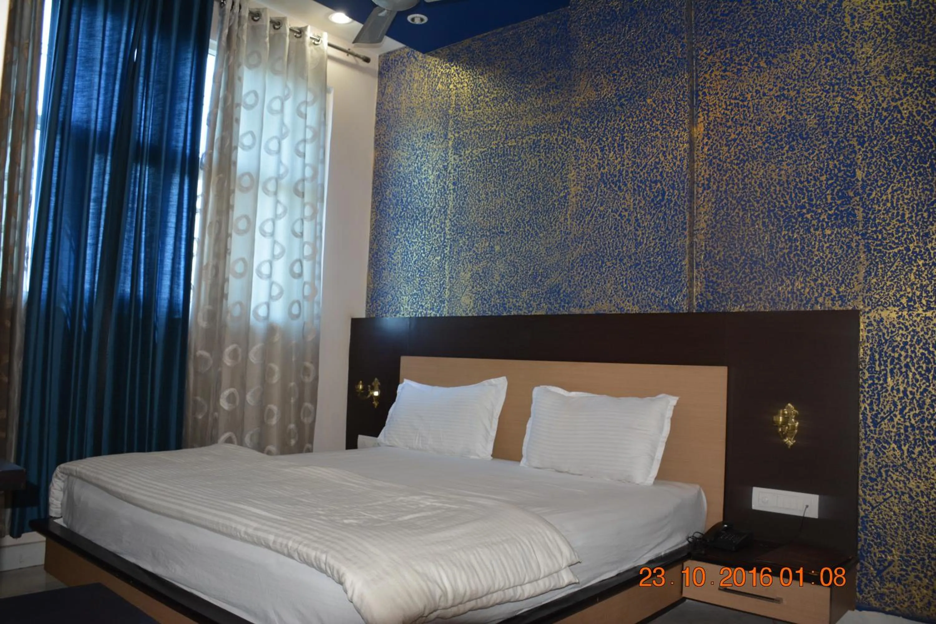Other, Bed in Hotel Vishnu Vilas