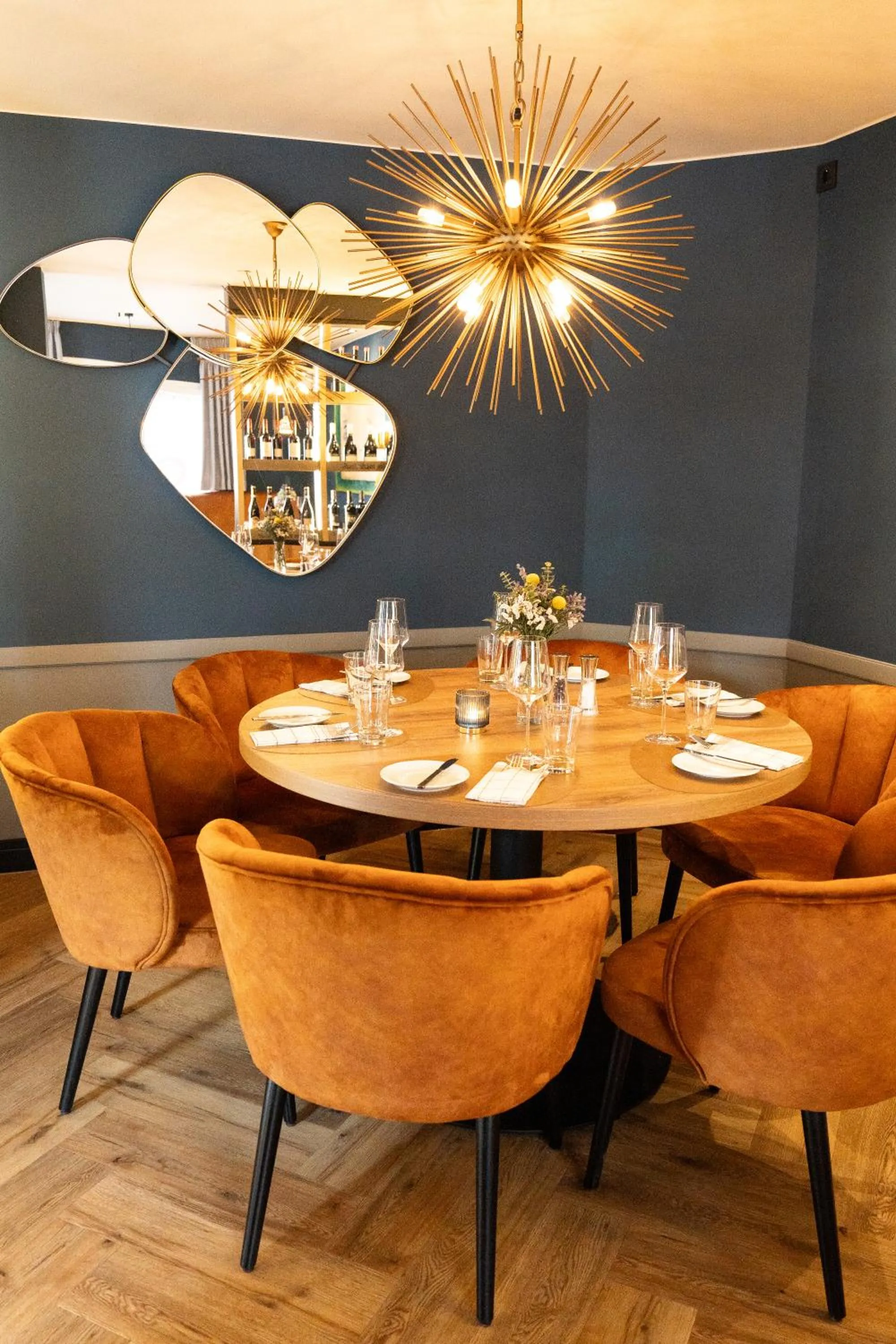 Restaurant/places to eat in Hotel zur Post - Economy Rooms