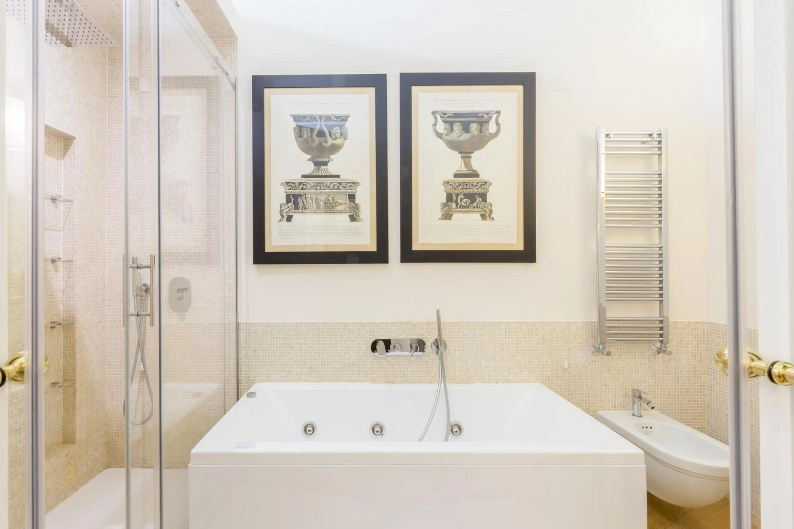 Hot Tub in StarHome Pantheon