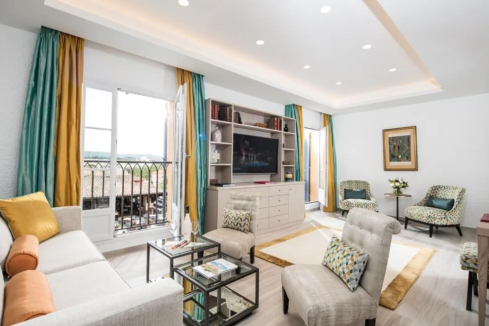 Living room in Hotel Byblos Saint-Tropez