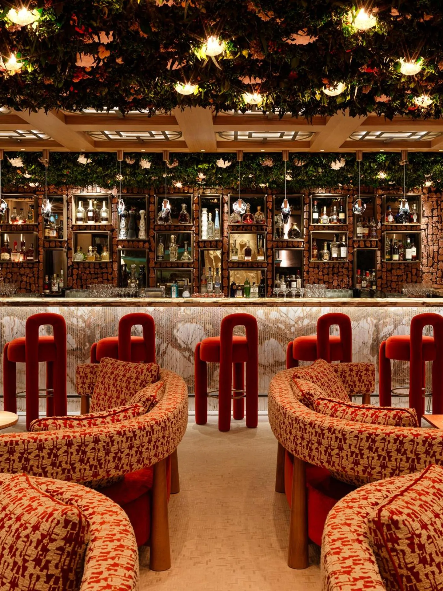 Lounge or bar in Hotel Byblos Saint-Tropez