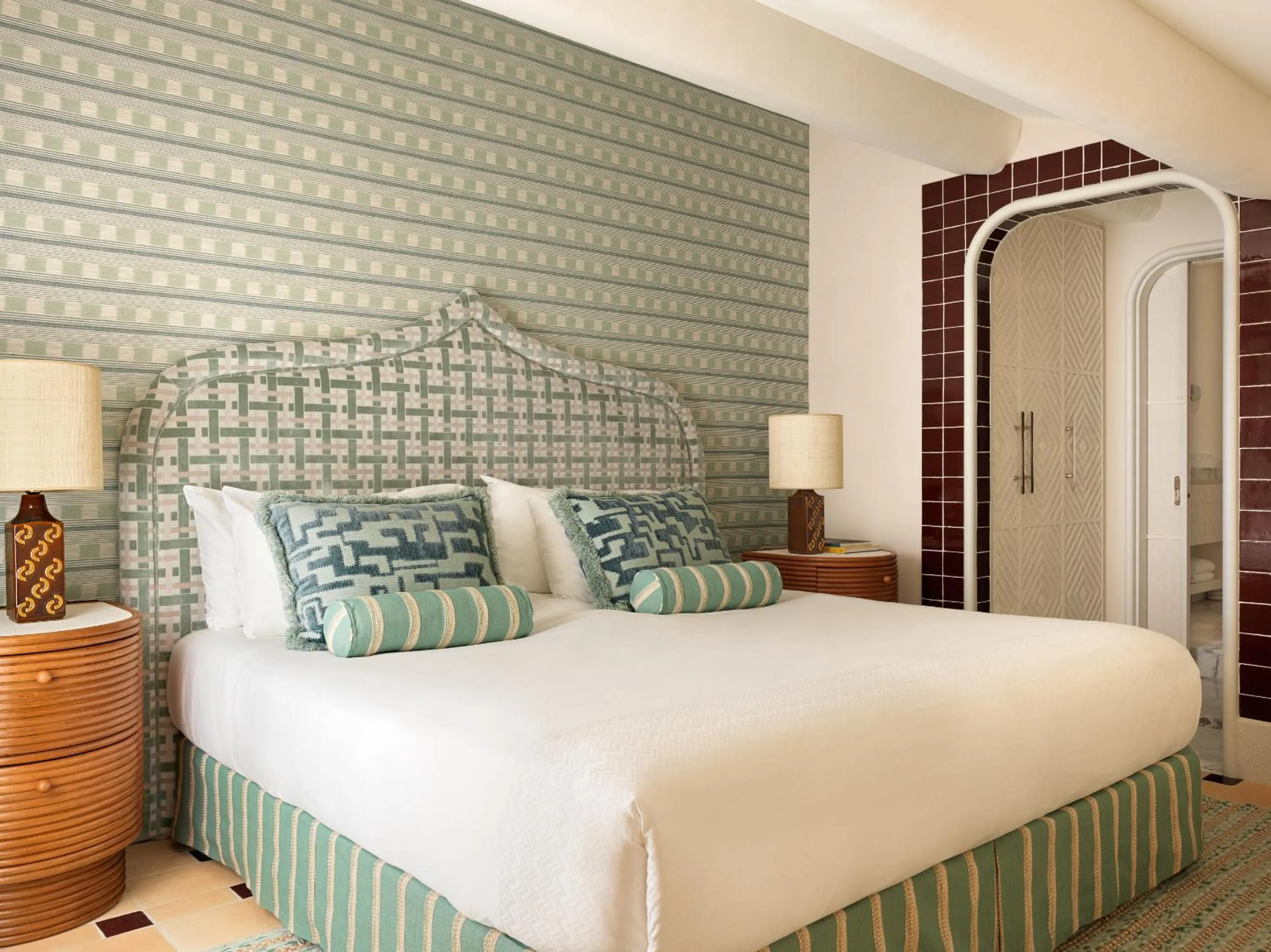 Bed in Hotel Byblos Saint-Tropez