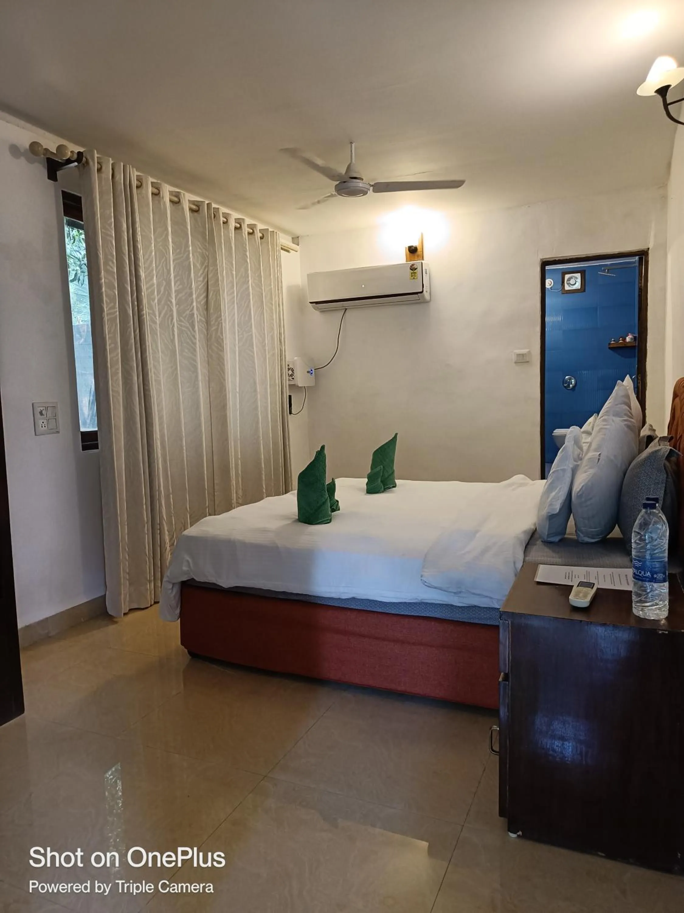 Bed in Dunhill Beach Resort