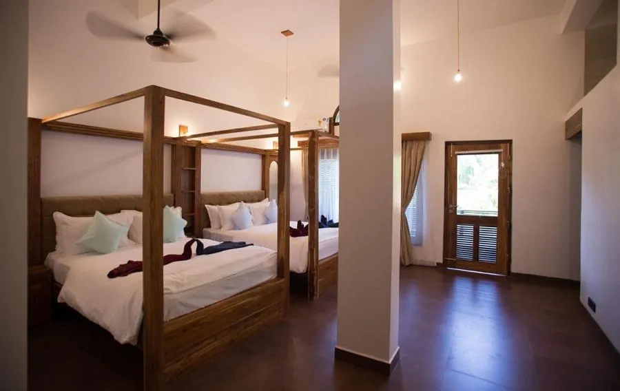 Bed in Dunhill Beach Resort