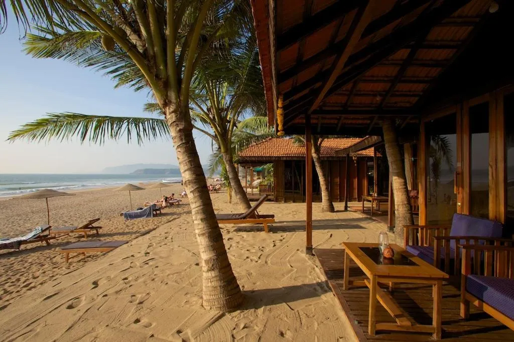 Day in Dunhill Beach Resort