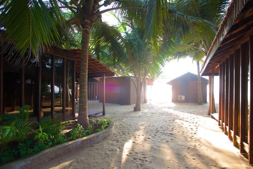 Dunhill Beach Resort