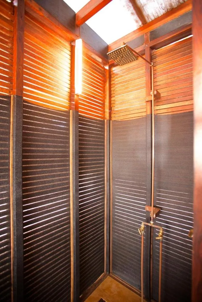 Shower in Dunhill Beach Resort