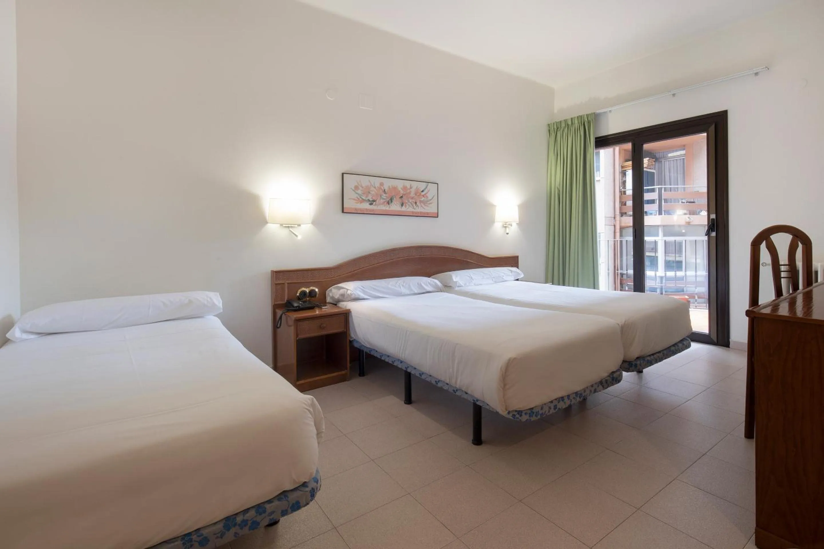 Bedroom, Bed in Hotel Cervol by Nexta