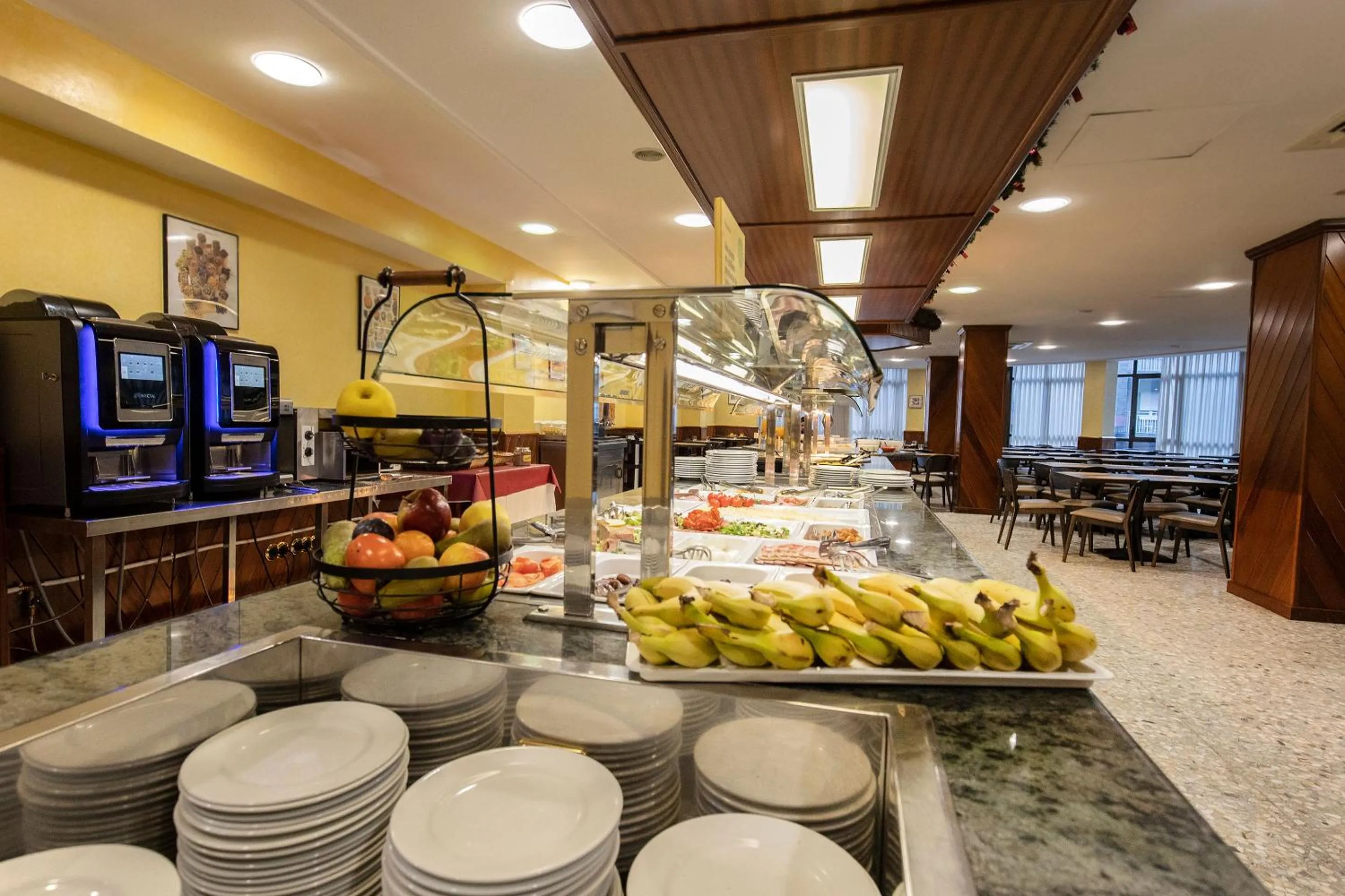 Buffet breakfast in Hotel Cervol by Nexta