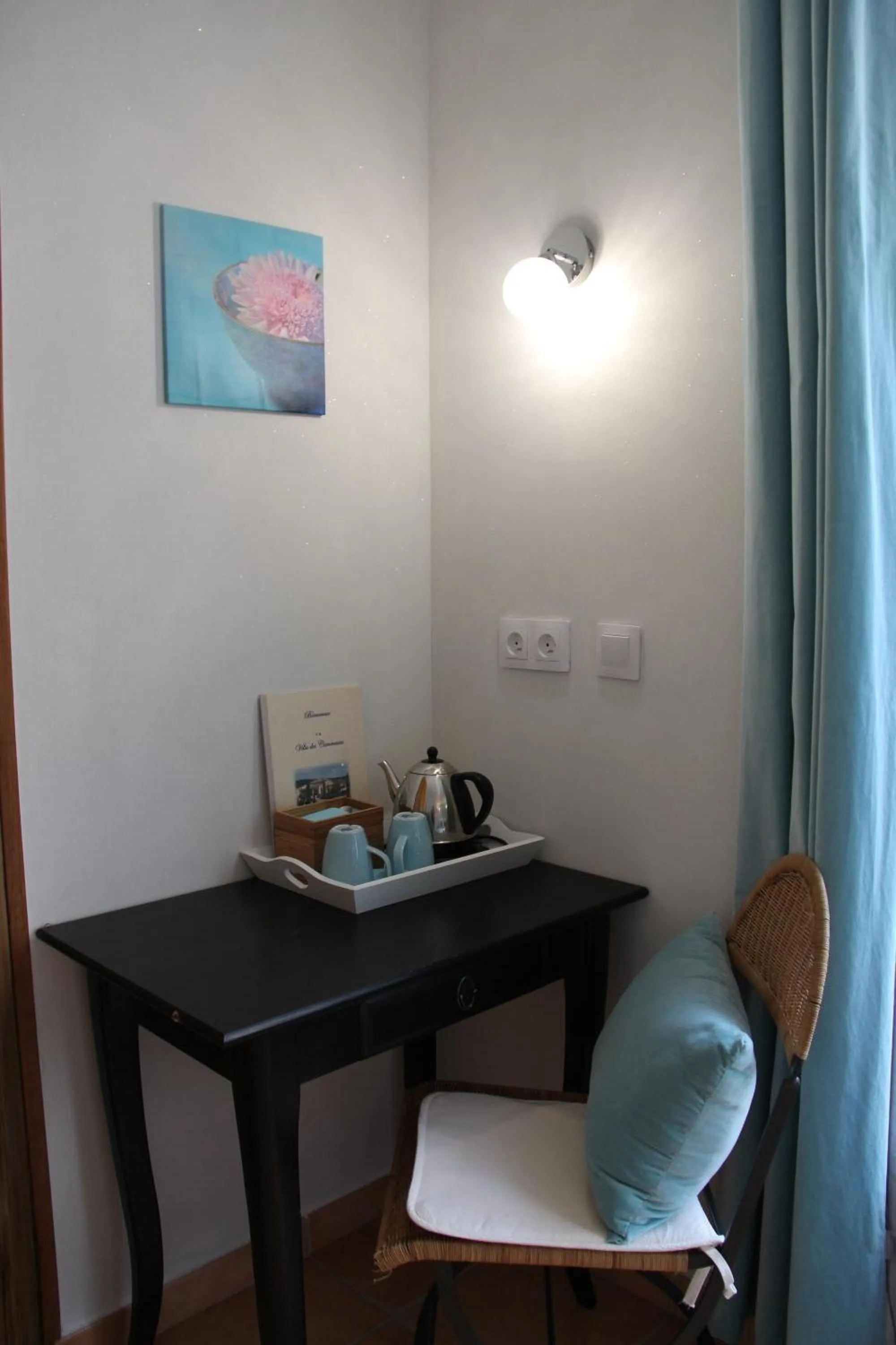 Coffee/tea facilities in Villa des Cammaous