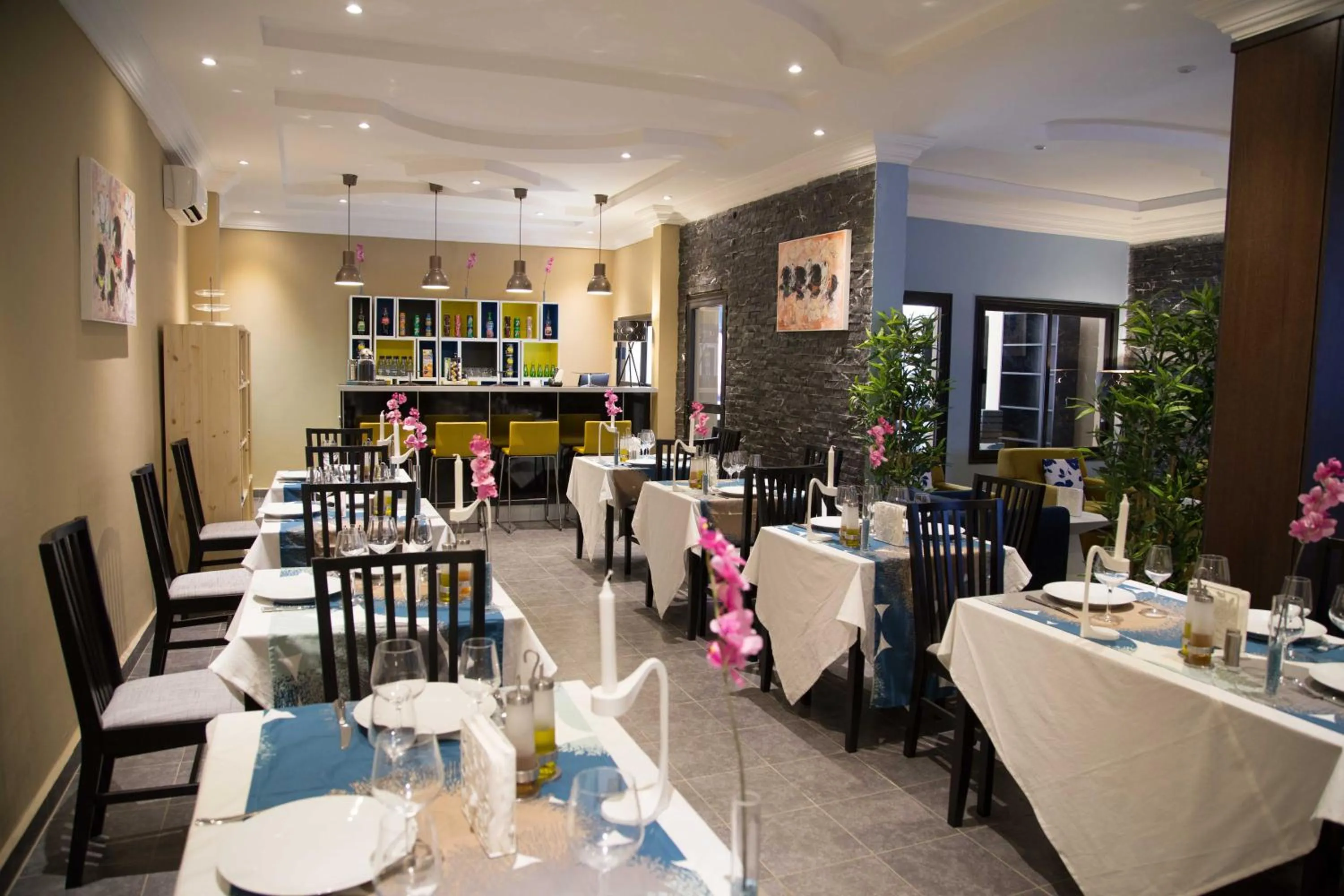 Lounge or bar in Hôtel Semiramis City Center