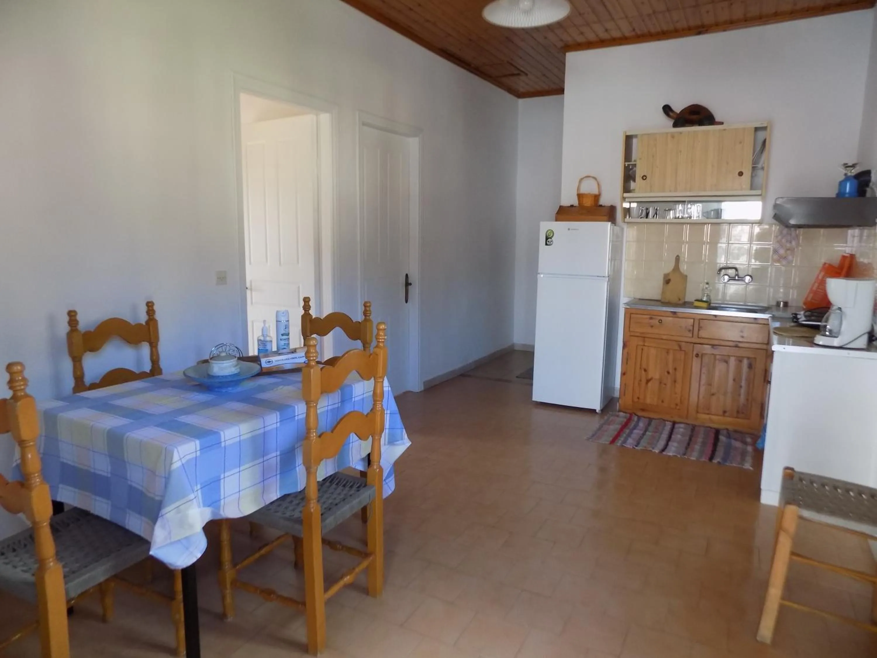 Kitchen or kitchenette in Apartments Elli - Nikos