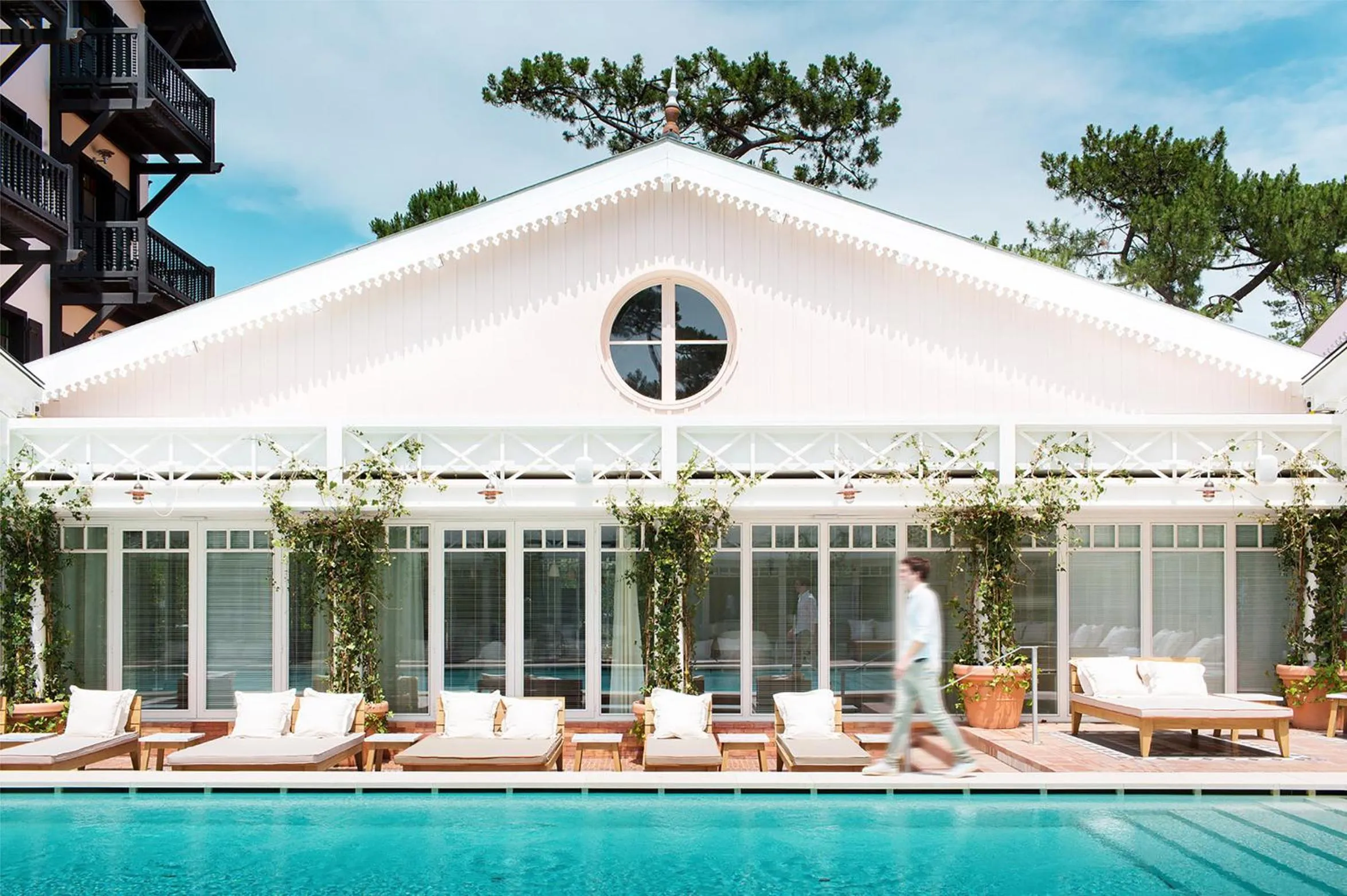 Swimming pool in Ha(a)ïtza