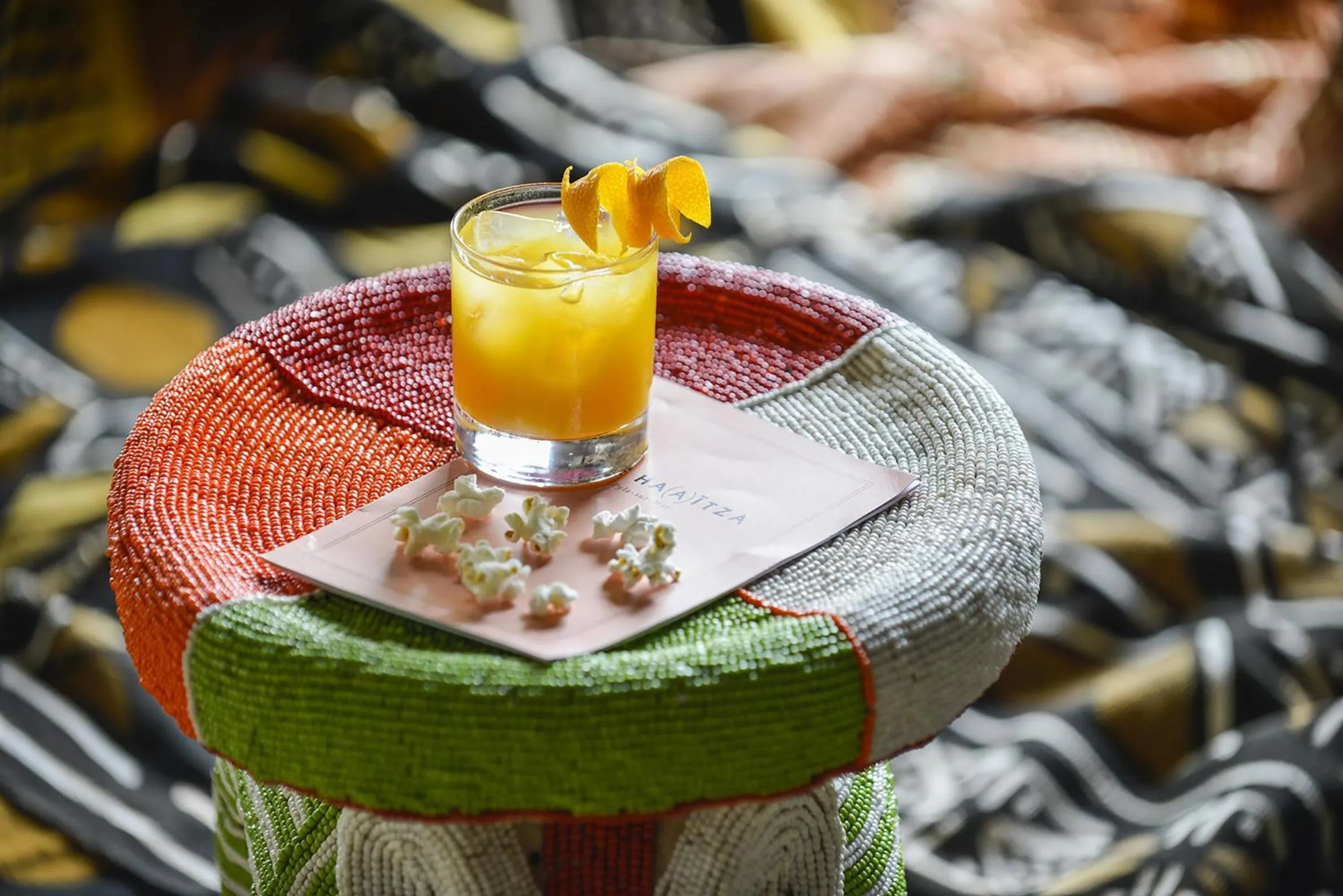 Lounge or bar in Ha(a)ïtza