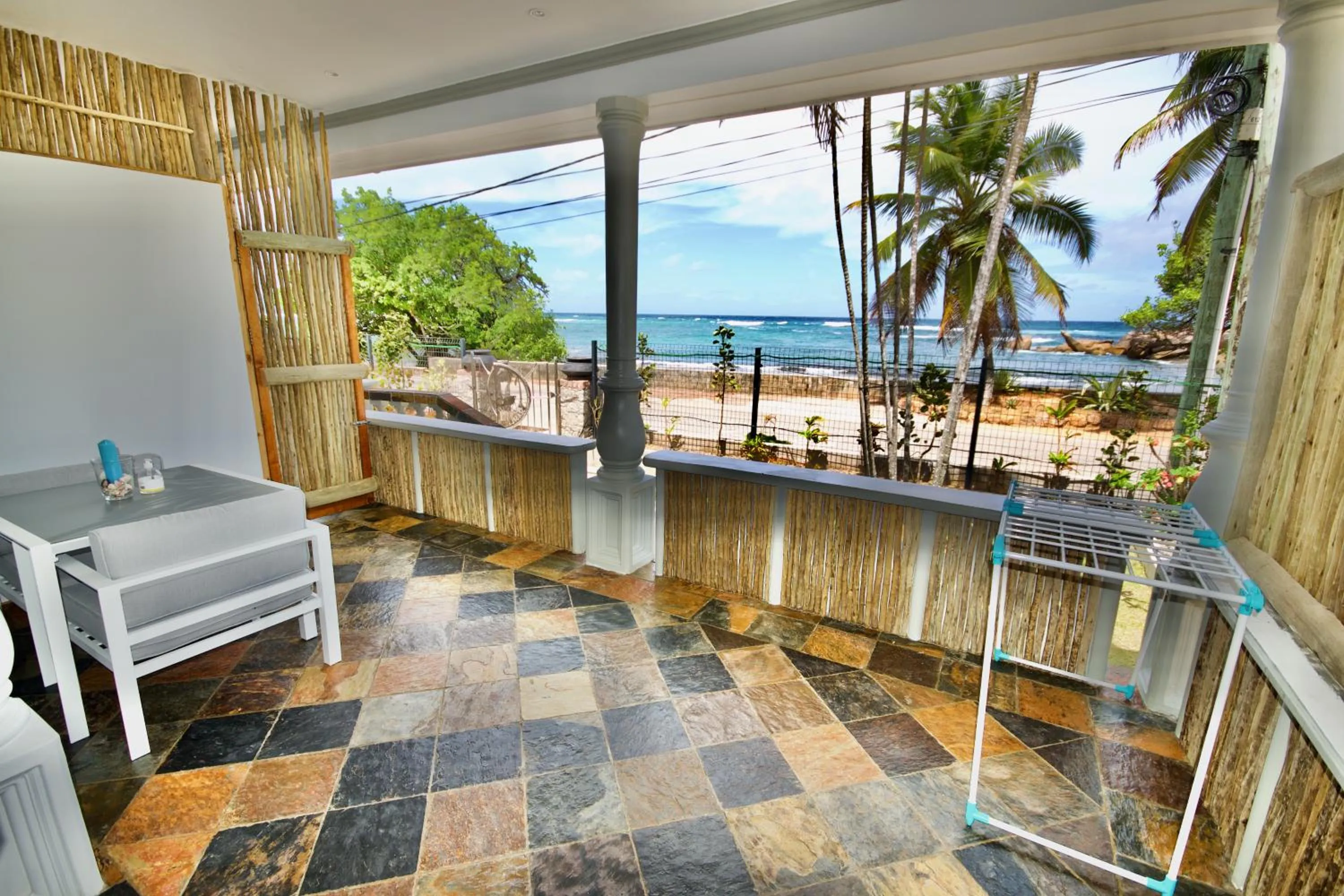 Balcony/Terrace in La Petite Maison and Sea Splash