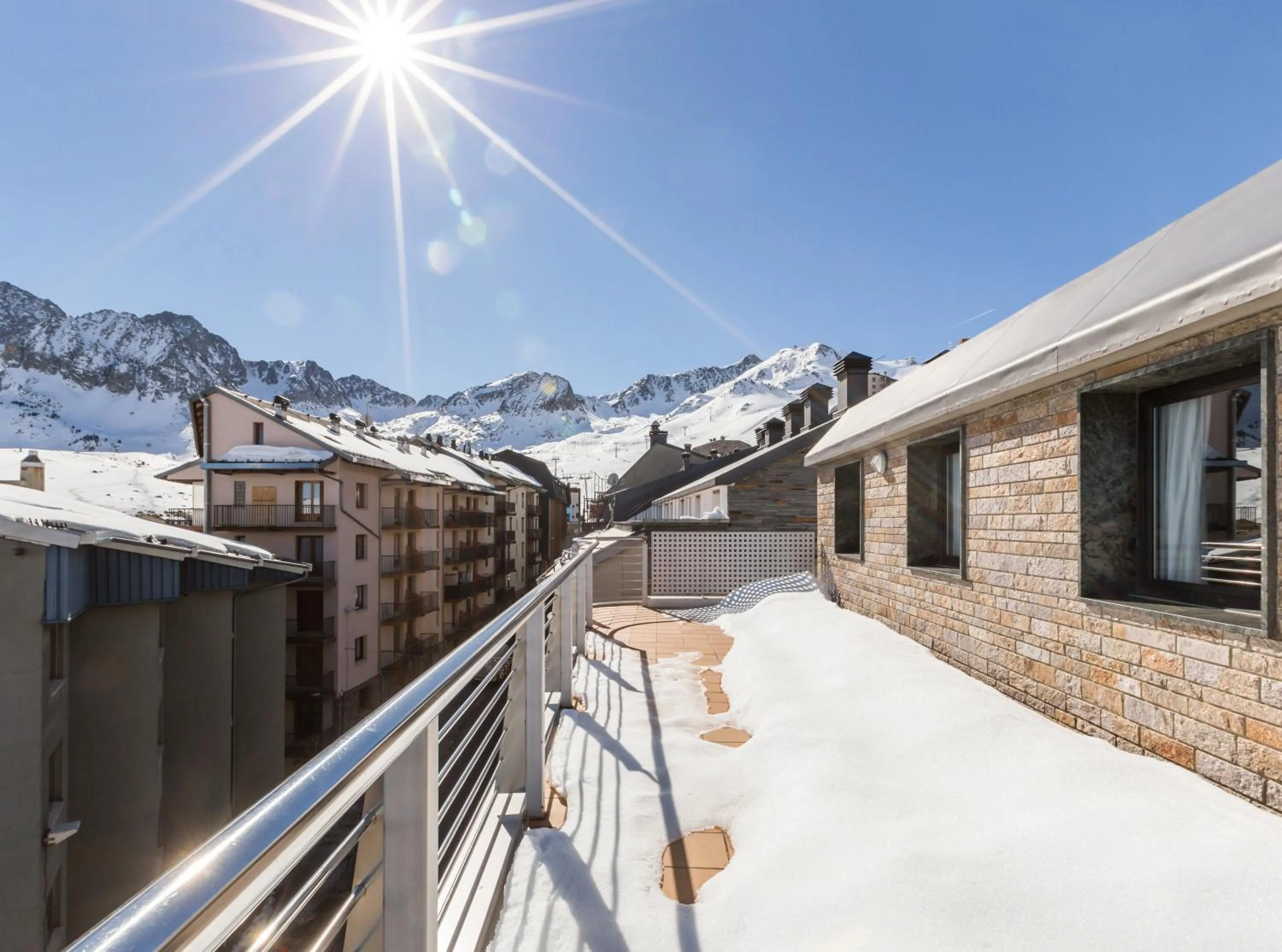 Mountain view in Pierre & Vacances Pas de la Casa Alaska