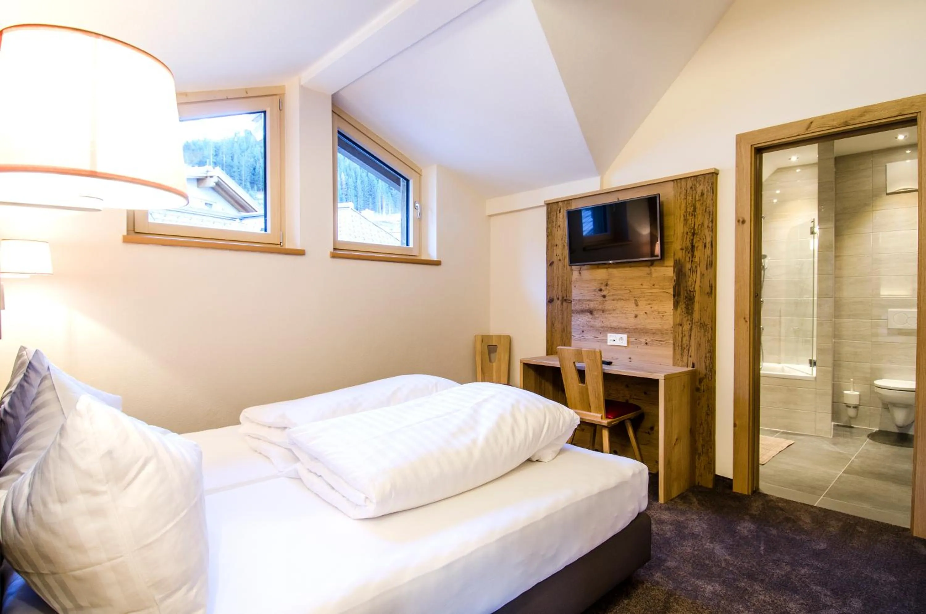 Bedroom, Bed in Apart Forum