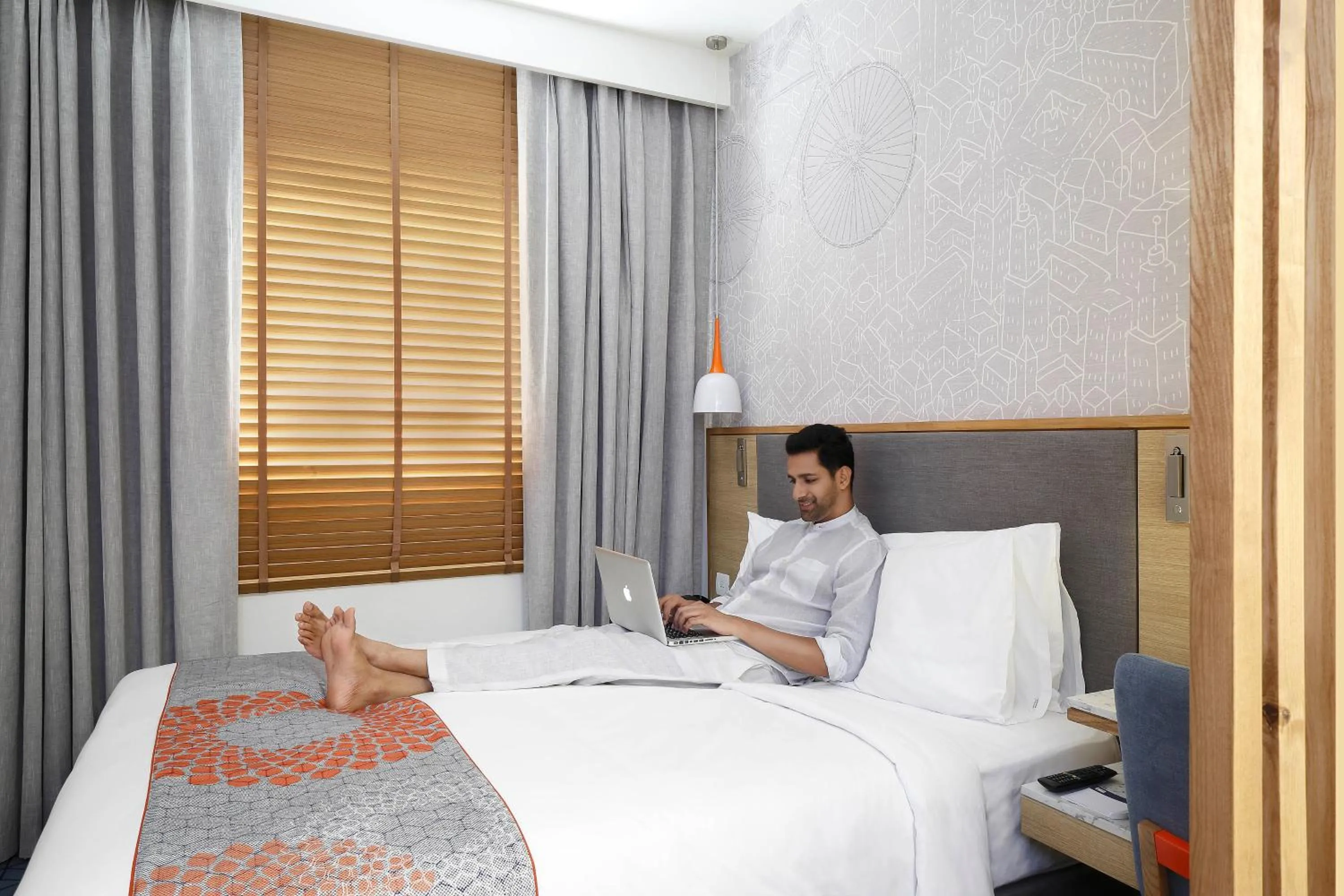 Photo of the whole room, Bed in Holiday Inn Express Chennai OMR Thoraipakkam by IHG