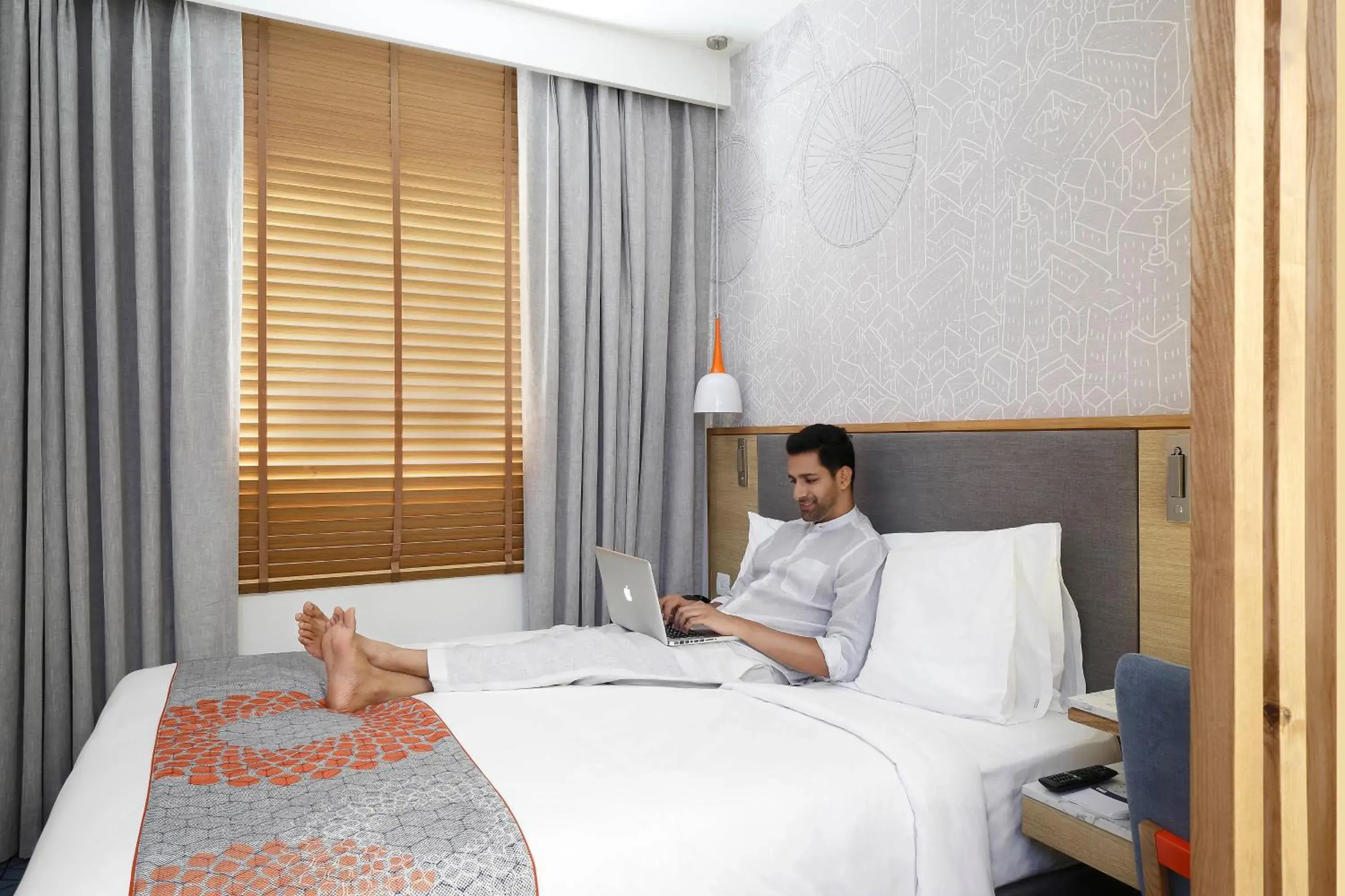 Standard Queen Room in Holiday Inn Express Chennai OMR Thoraipakkam by IHG Standard Queen Room in Holiday Inn Express Chennai OMR Thoraipakkam by IHG