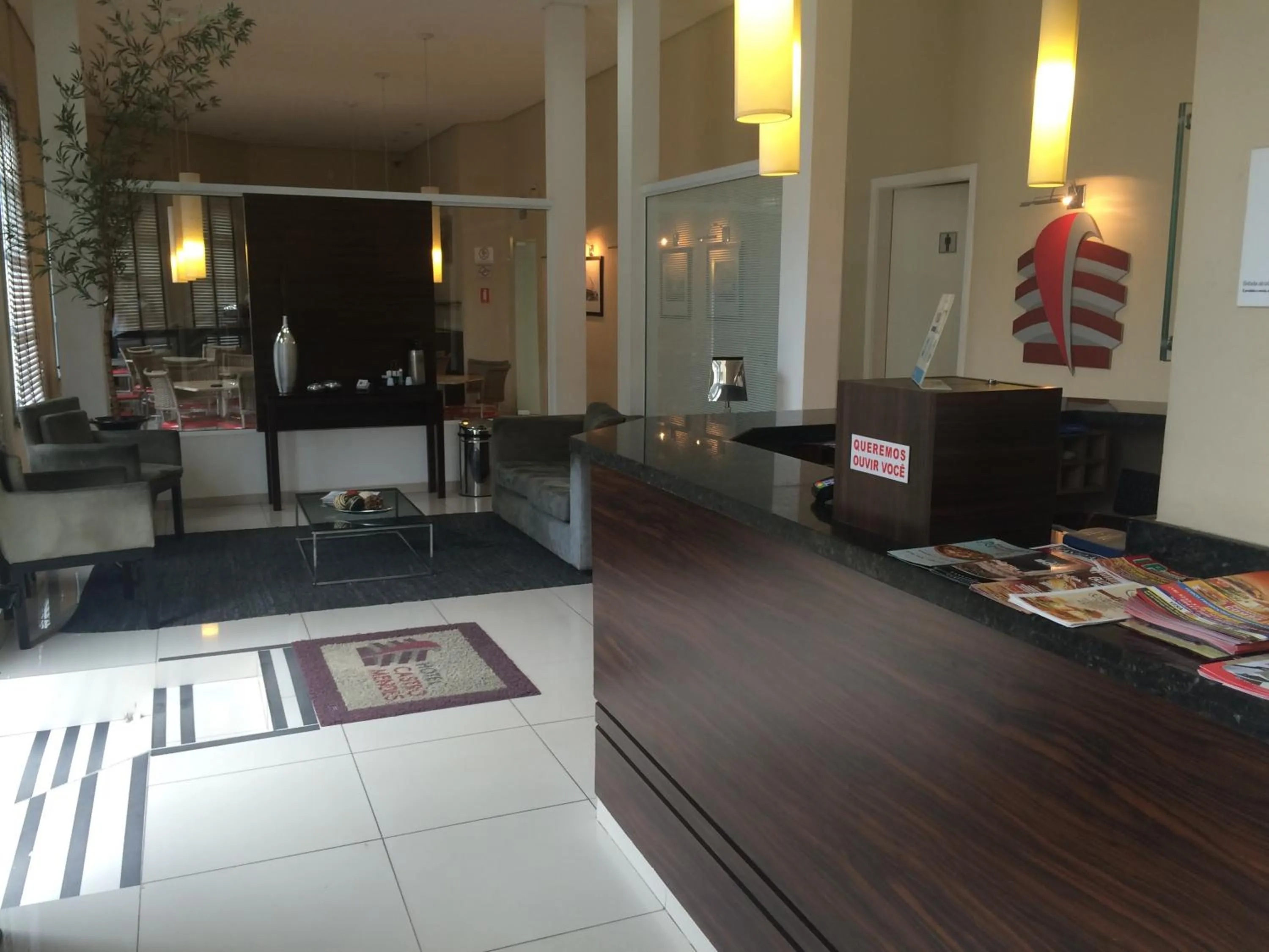 Lobby or reception in Hotel Castro Mendes
