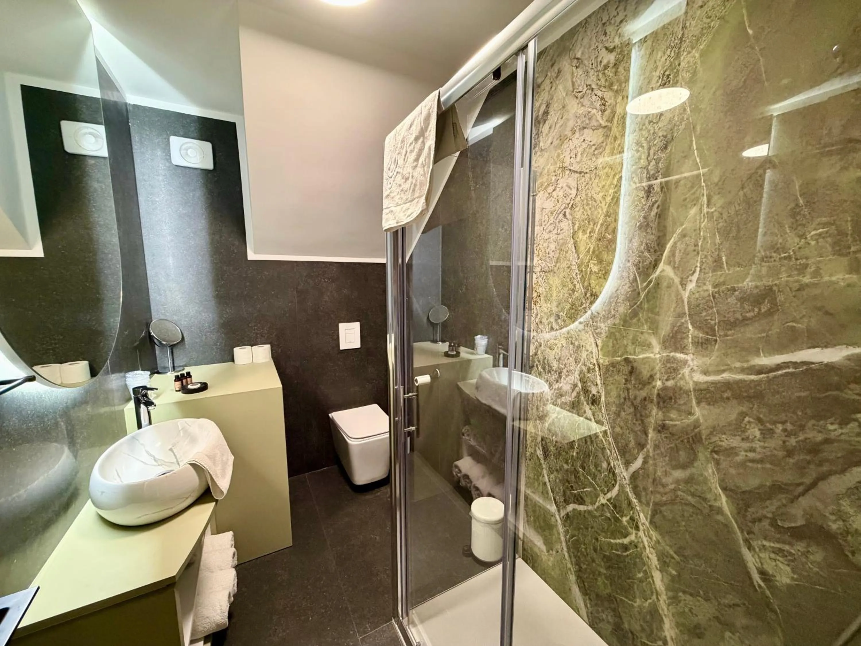 Shower in Boutique hotel ZBILJE