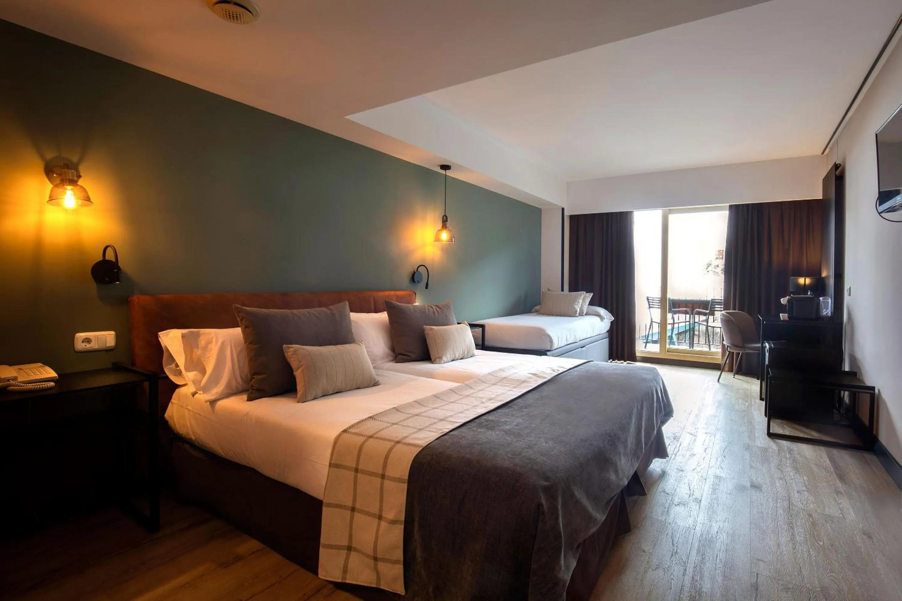 Bed in Hotel Piolets Soldeu Centre by Nexta