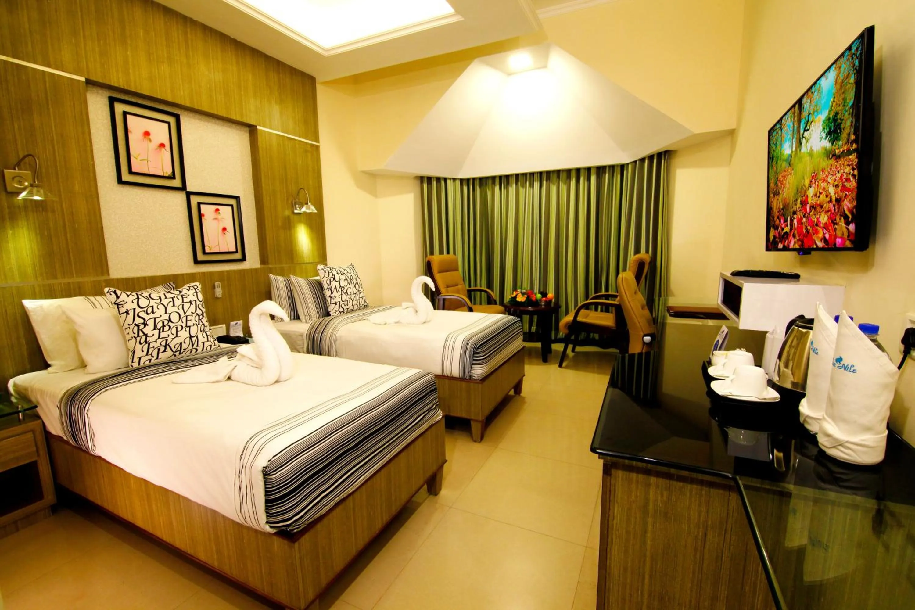 TV and multimedia, Bed in Hotel Blue Nile