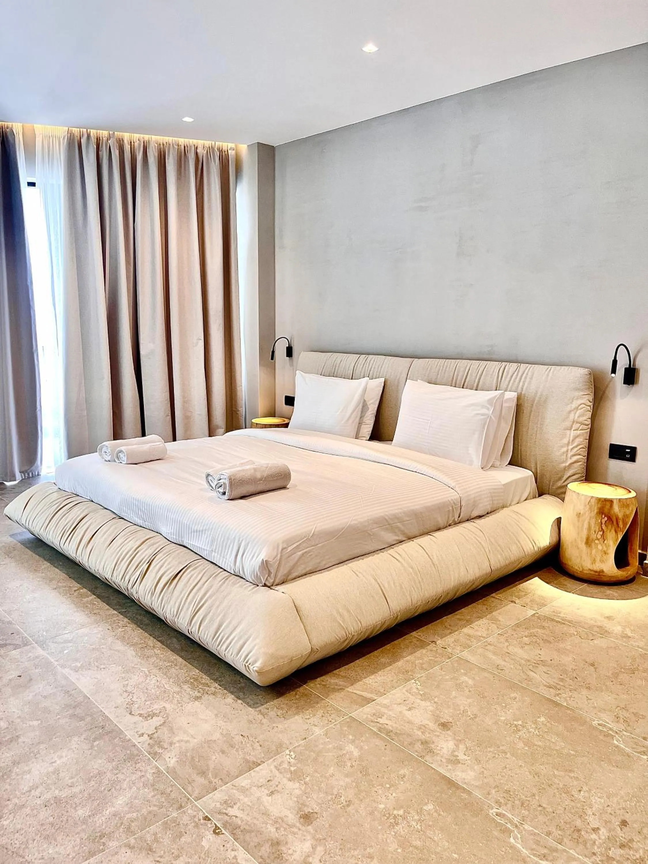 Bed in Andon Lapa Hotel & Spa