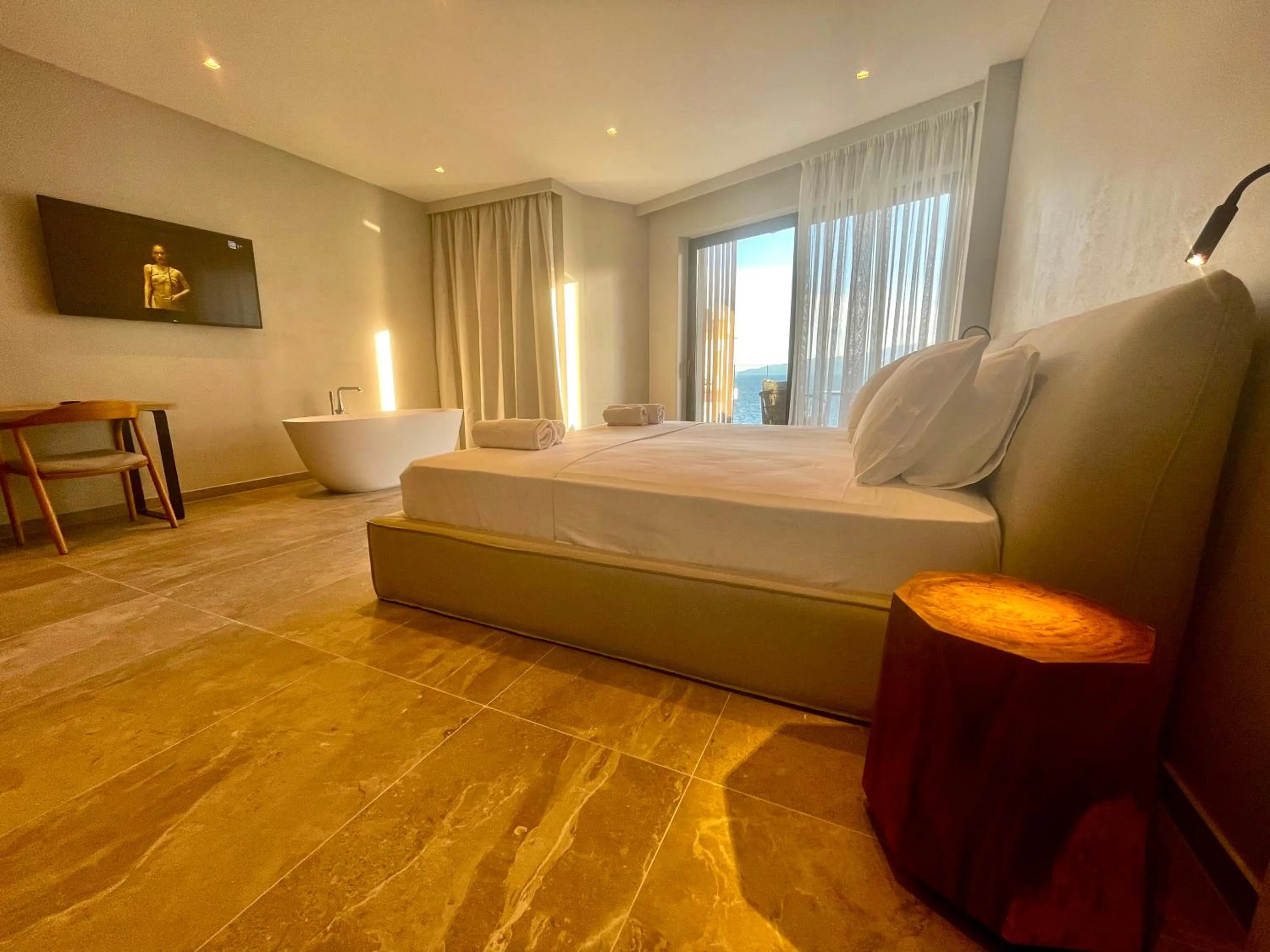 Bed in Andon Lapa Hotel & Spa