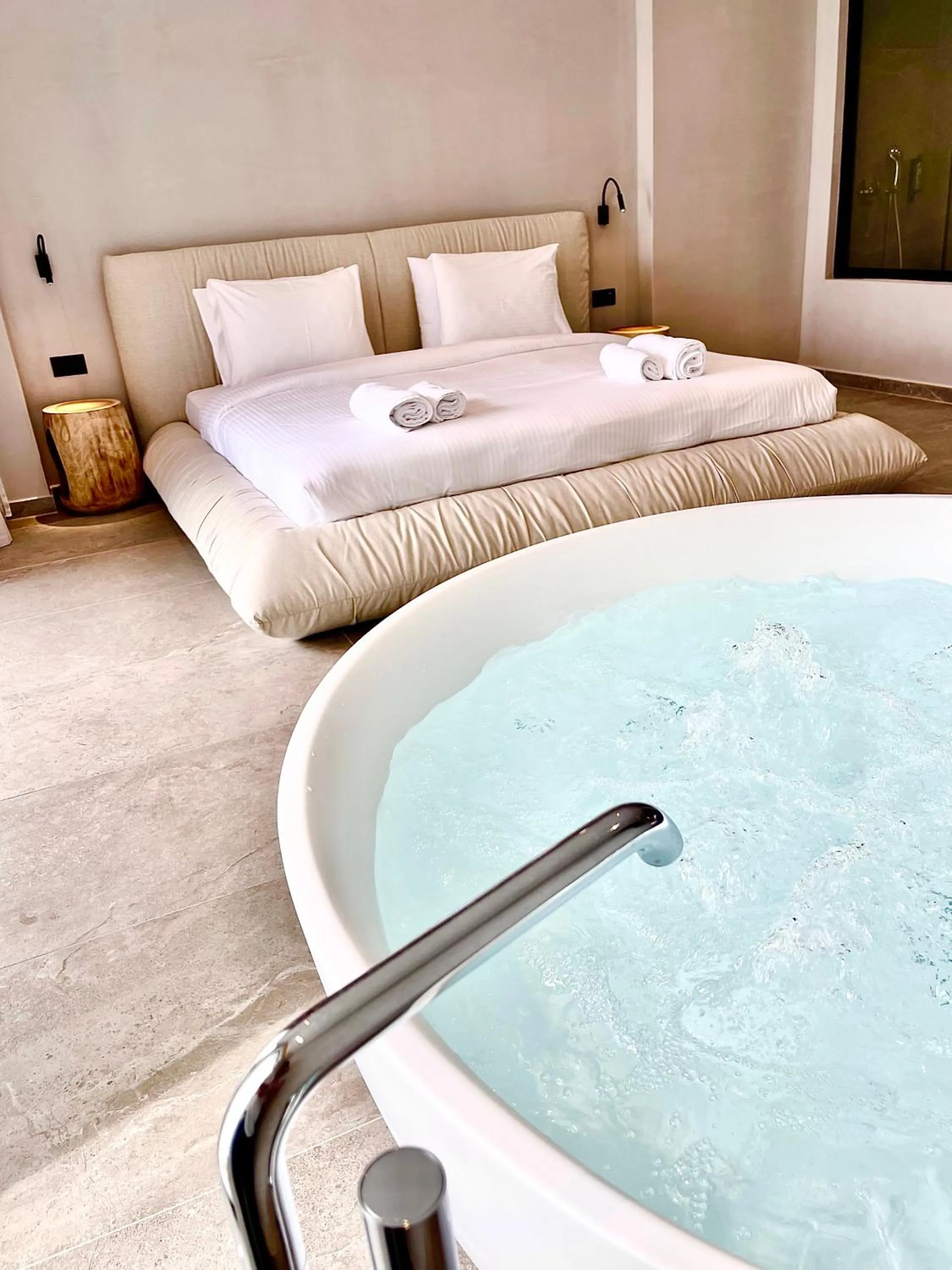 Bed in Andon Lapa Hotel & Spa