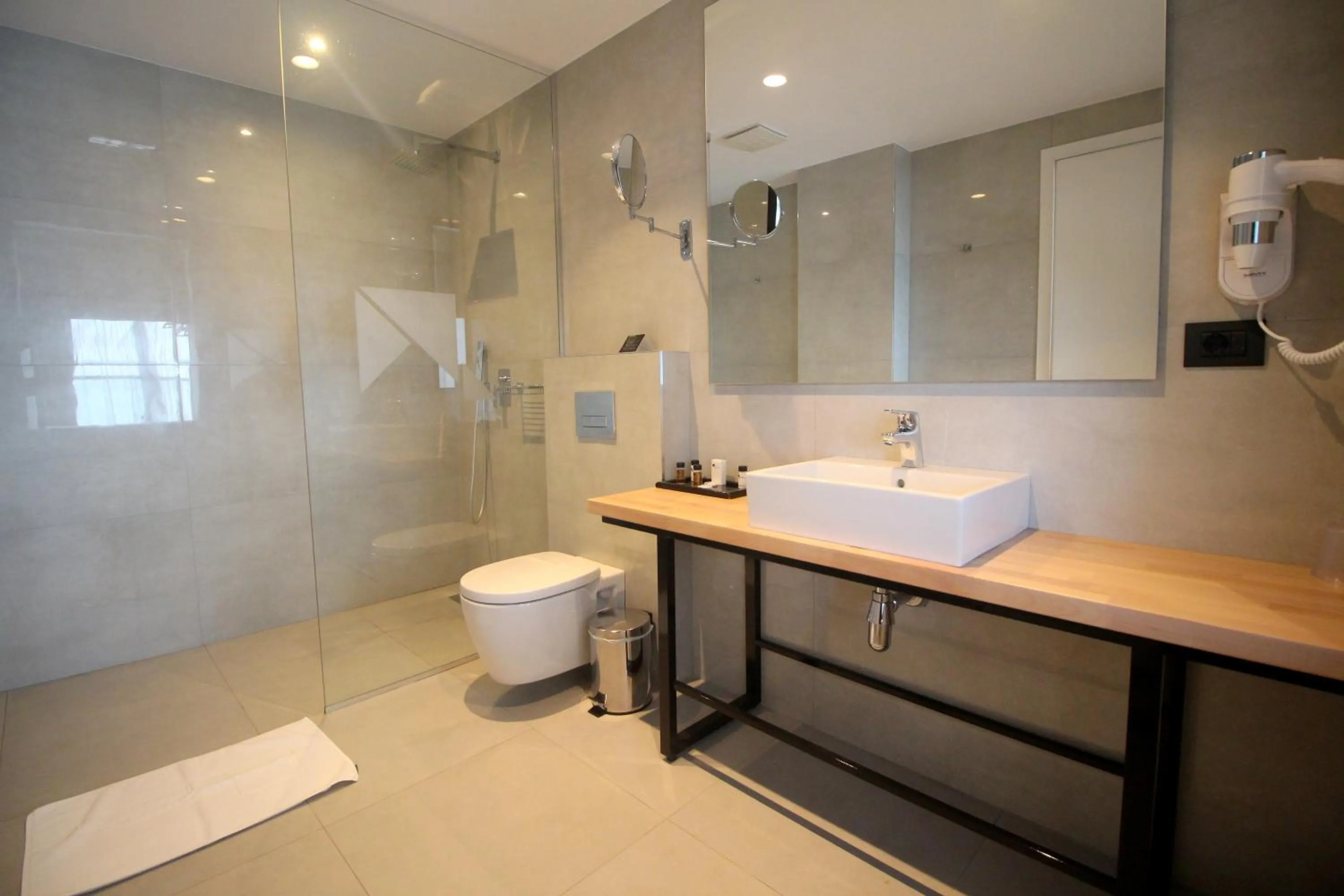 Andon Lapa Hotel & Spa