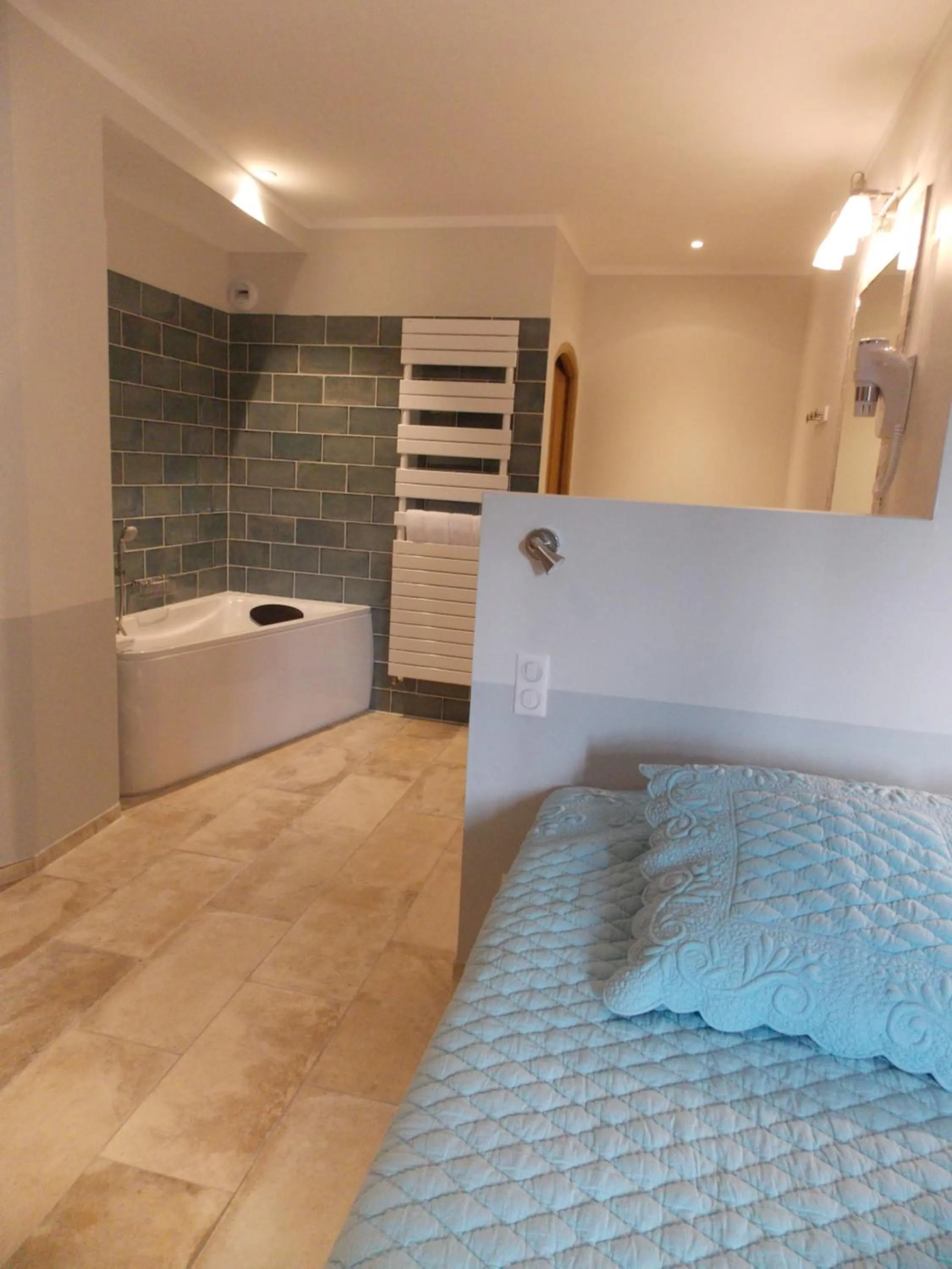 Decorative detail, Bed in Au Relais Provencal