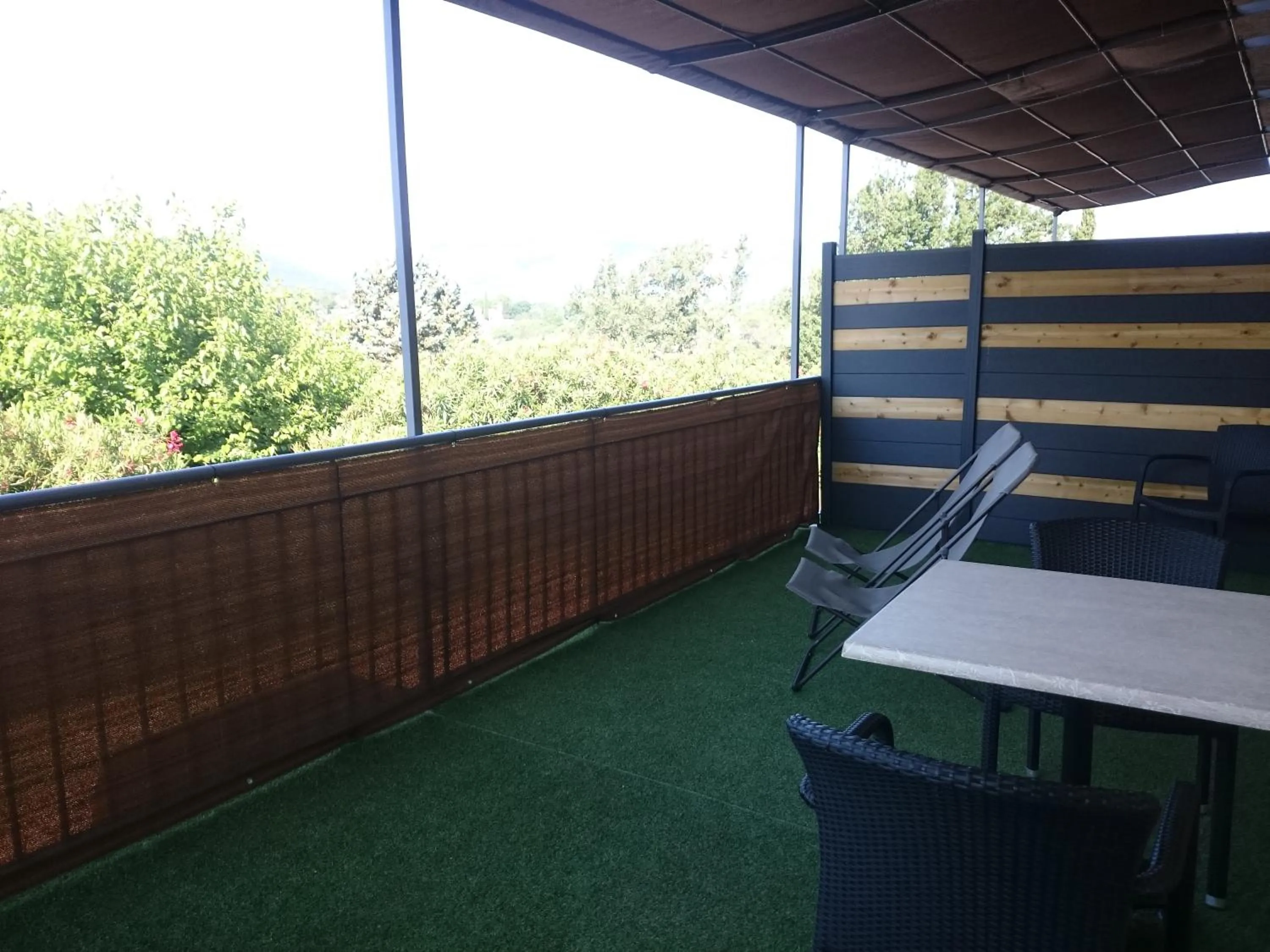 Balcony/Terrace in Au Relais Provencal