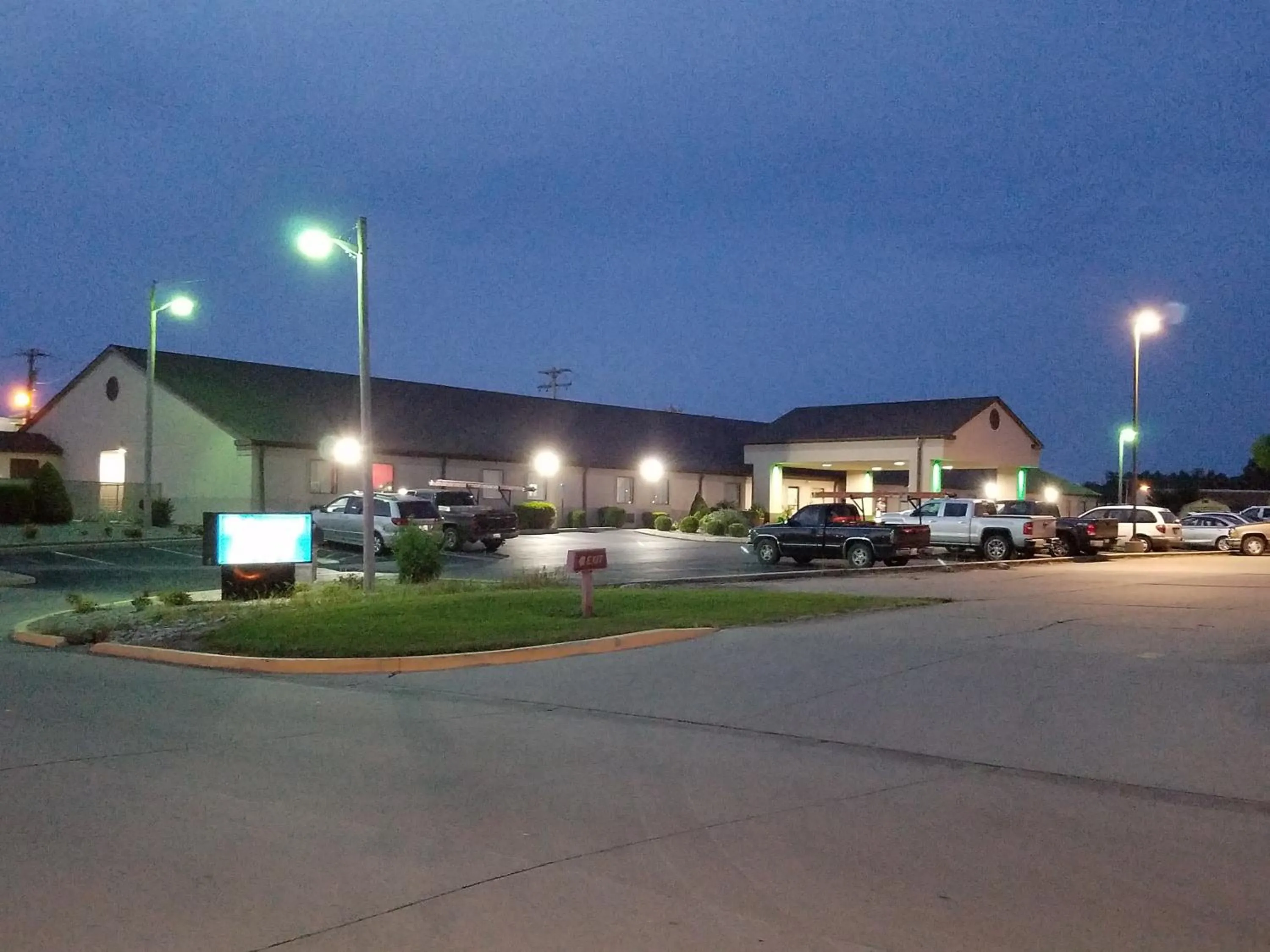 Property building in Briarwood Inn