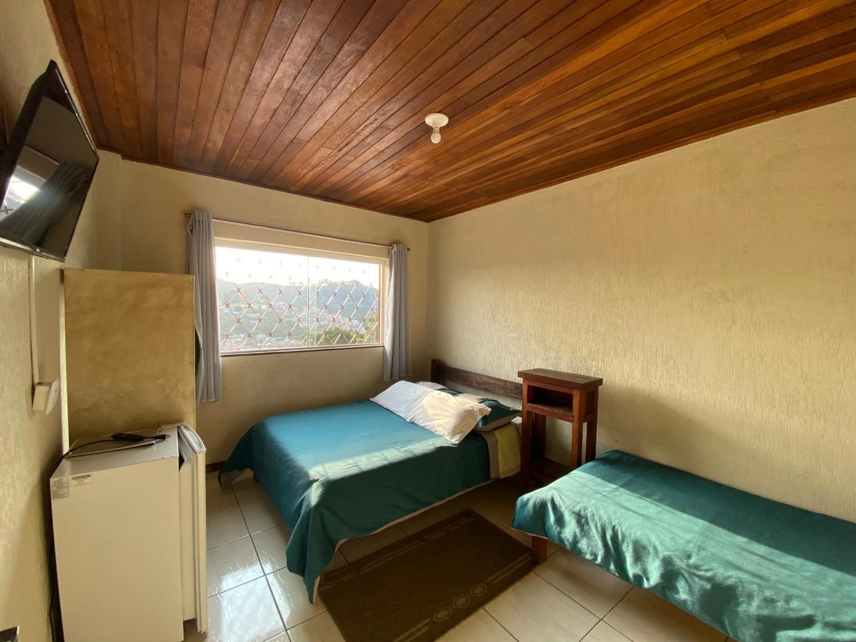 Bed in Betume