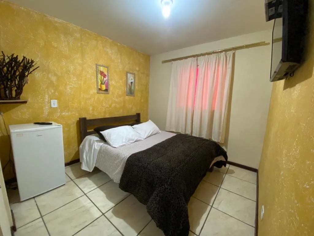 Bed in Betume