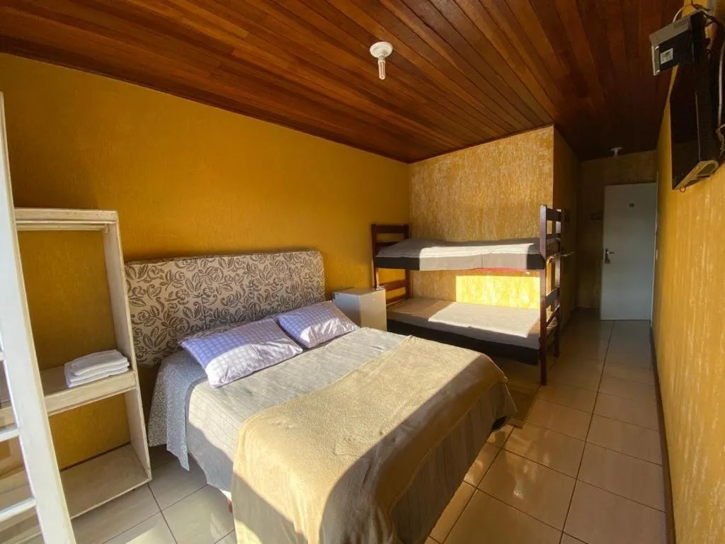 Bed in Betume