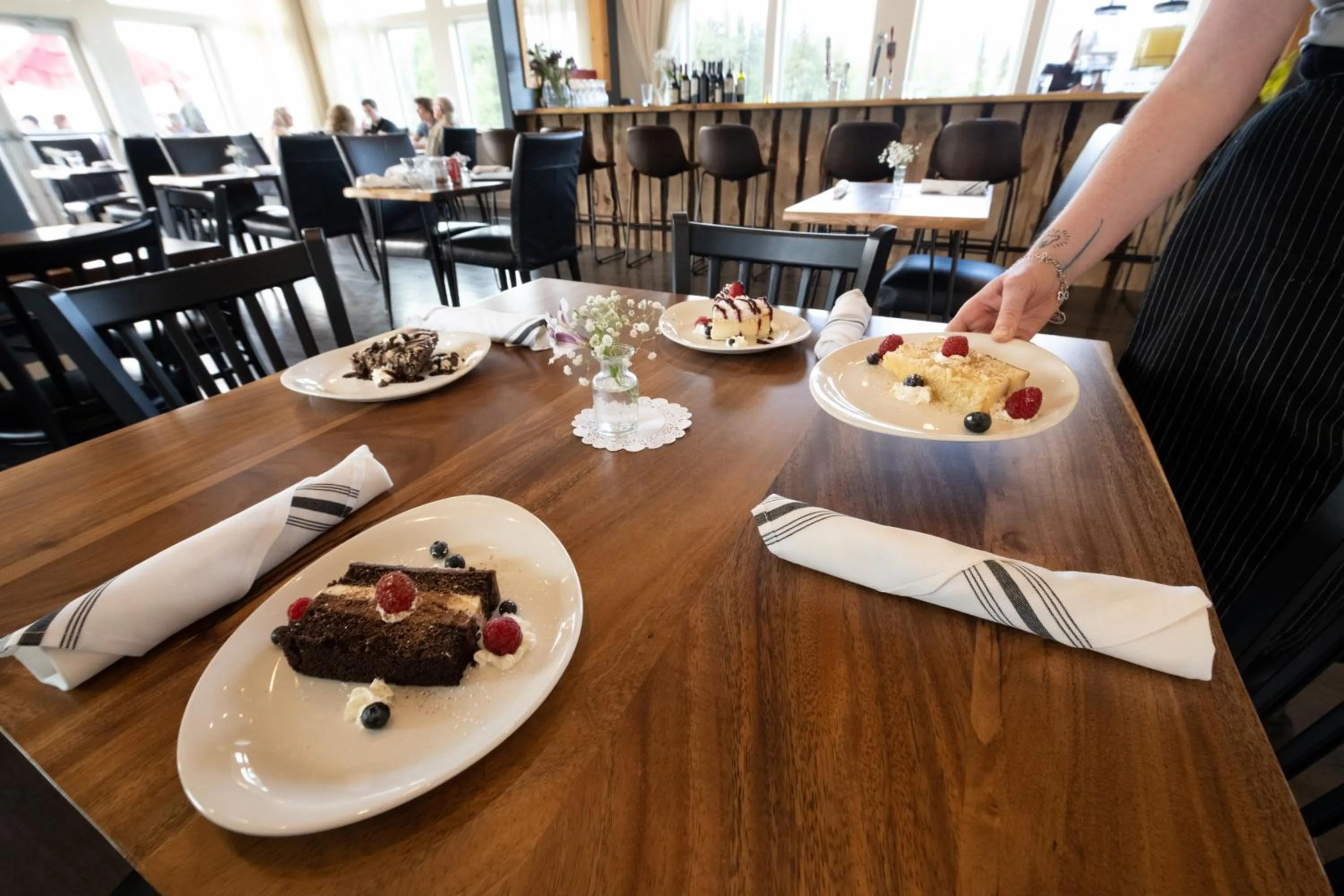 Restaurant/places to eat in Alaska Glacier Lodge