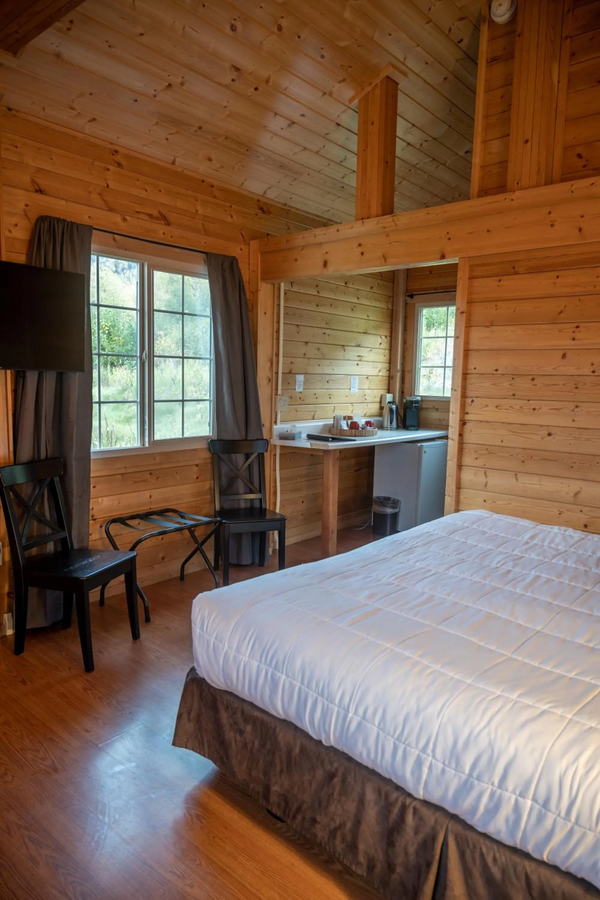 Bed in Alaska Glacier Lodge