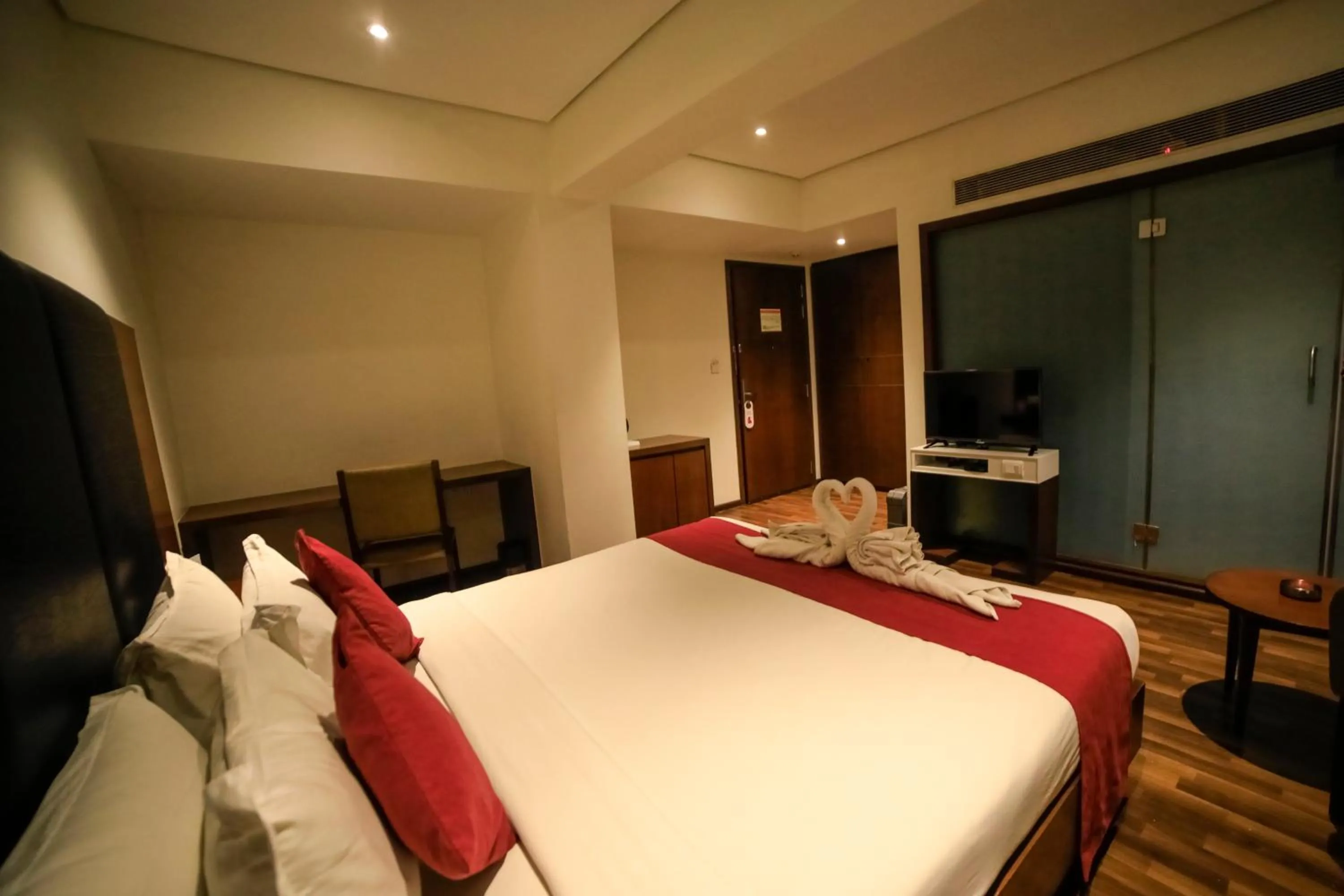 Bed in Hotel German Palace Near to Airport