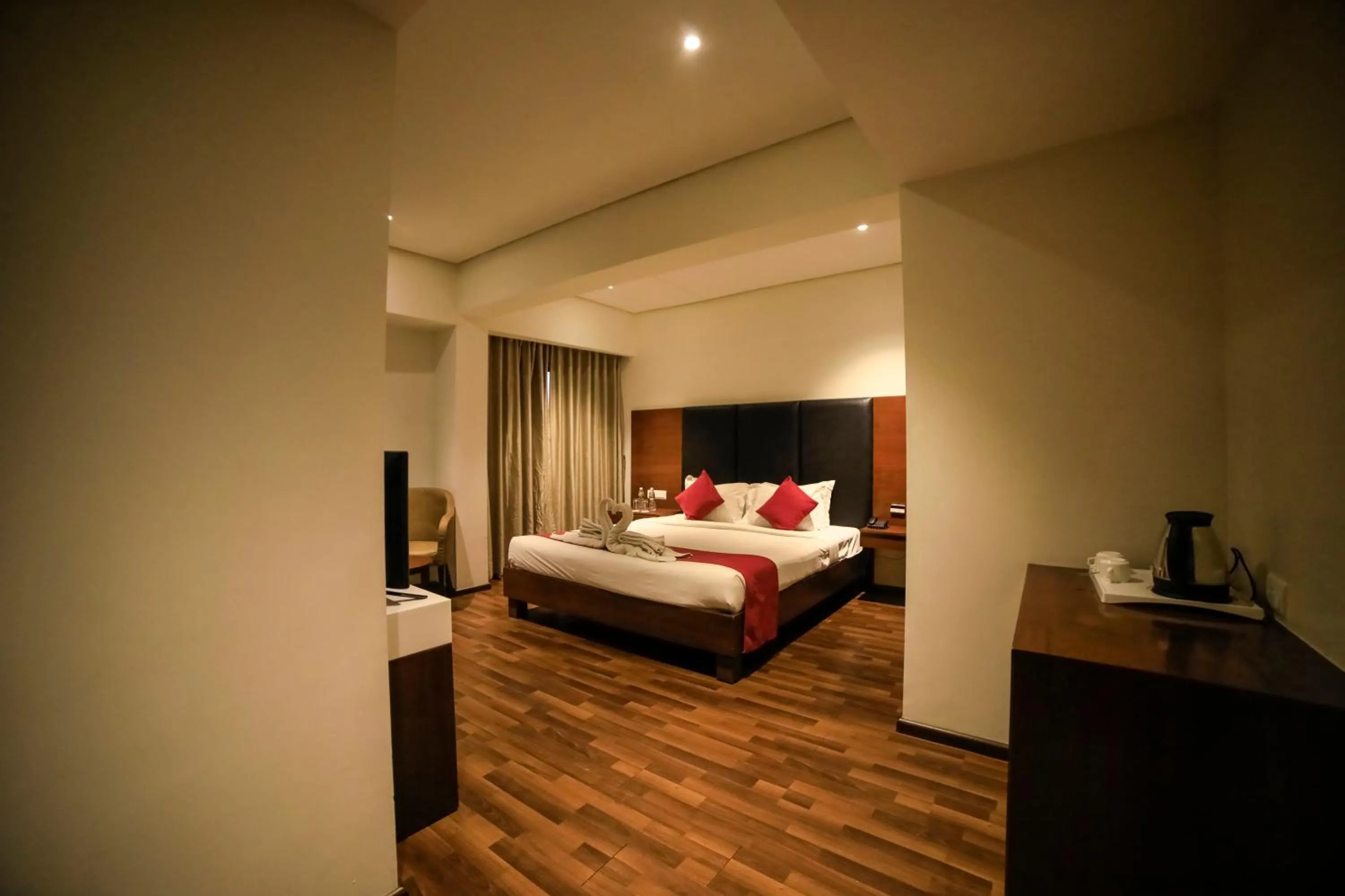 Bed in Hotel German Palace Near to Airport