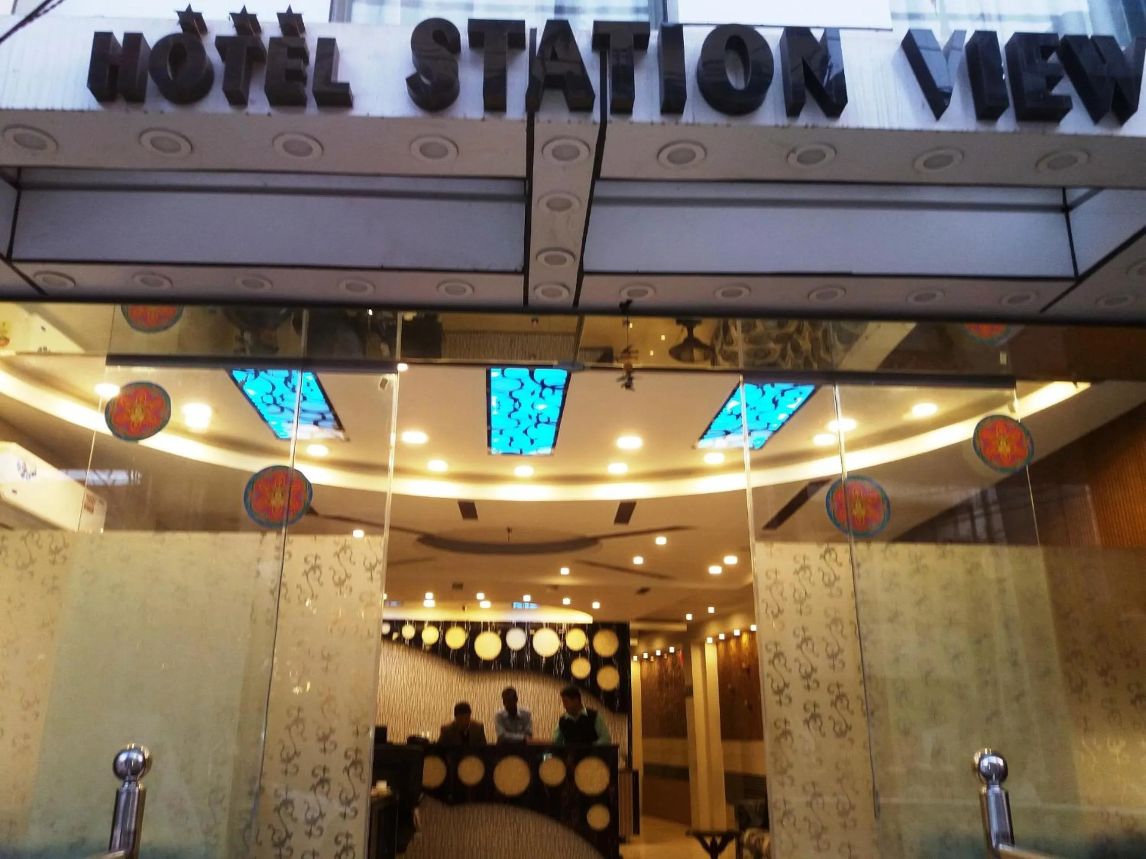 Facade/entrance in Hotel Station View Opposite New Delhi Railway