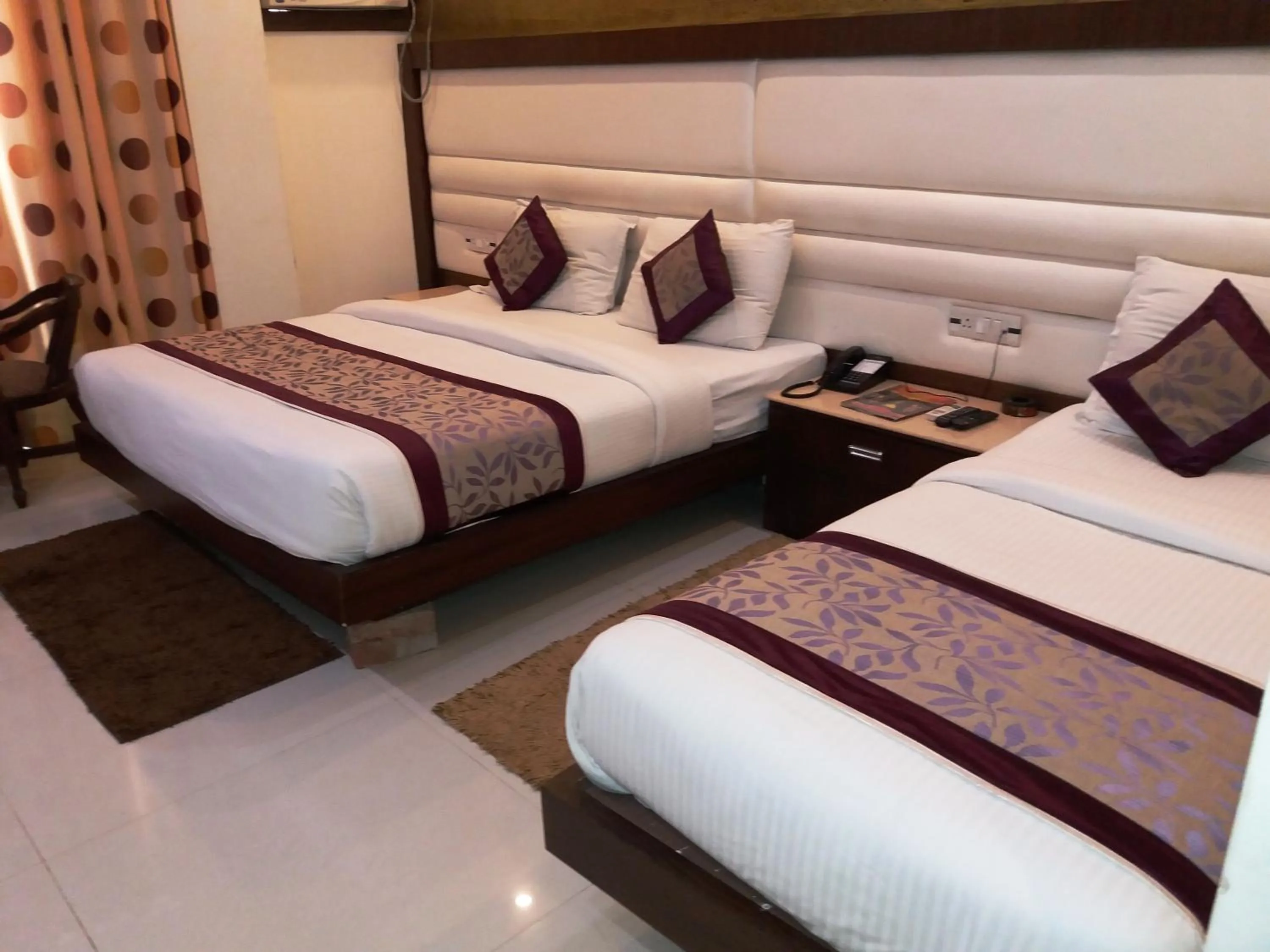 Bedroom in Hotel Station View Opposite New Delhi Railway