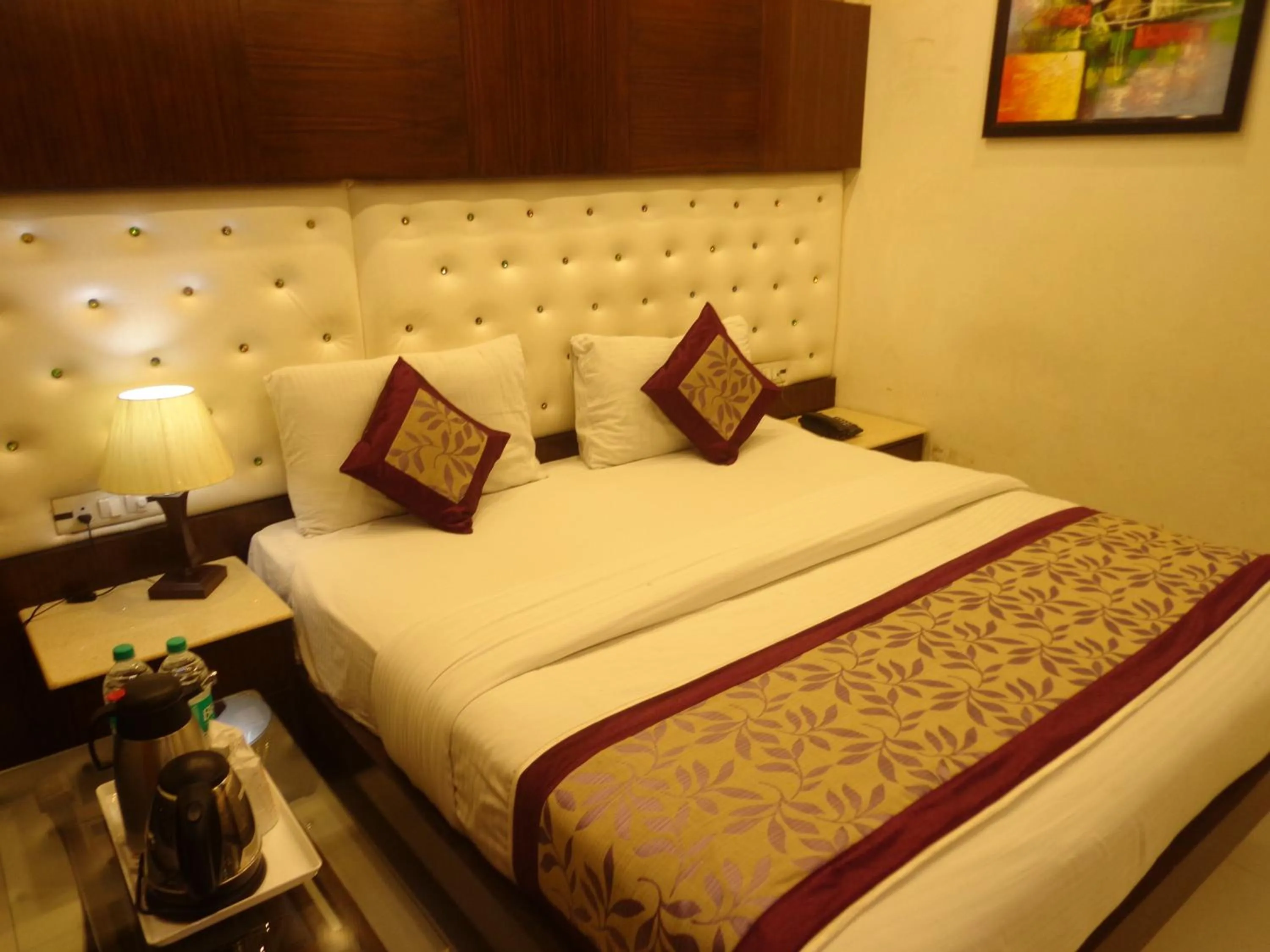 Bedroom in Hotel Station View Opposite New Delhi Railway