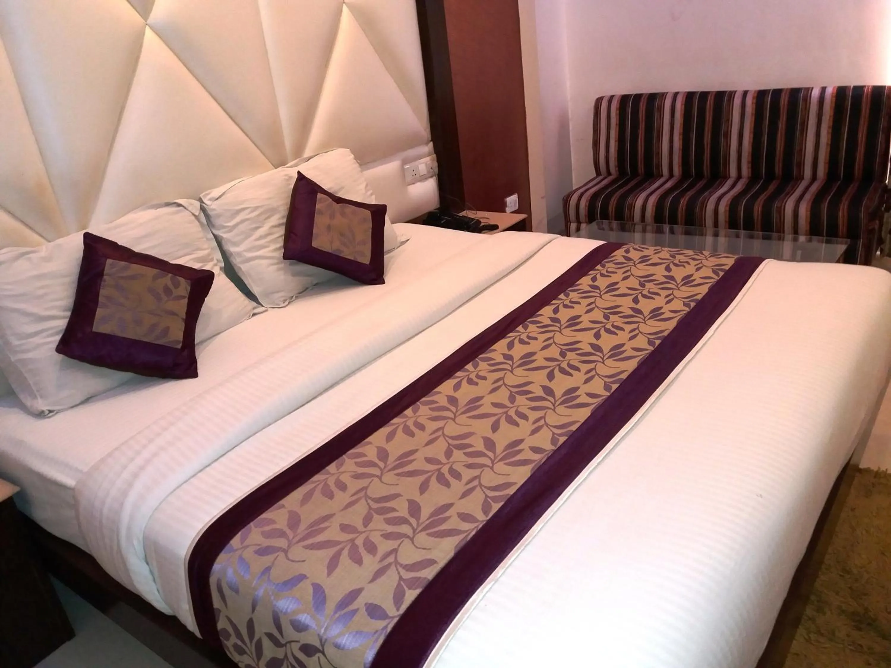 Bedroom in Hotel Station View Opposite New Delhi Railway