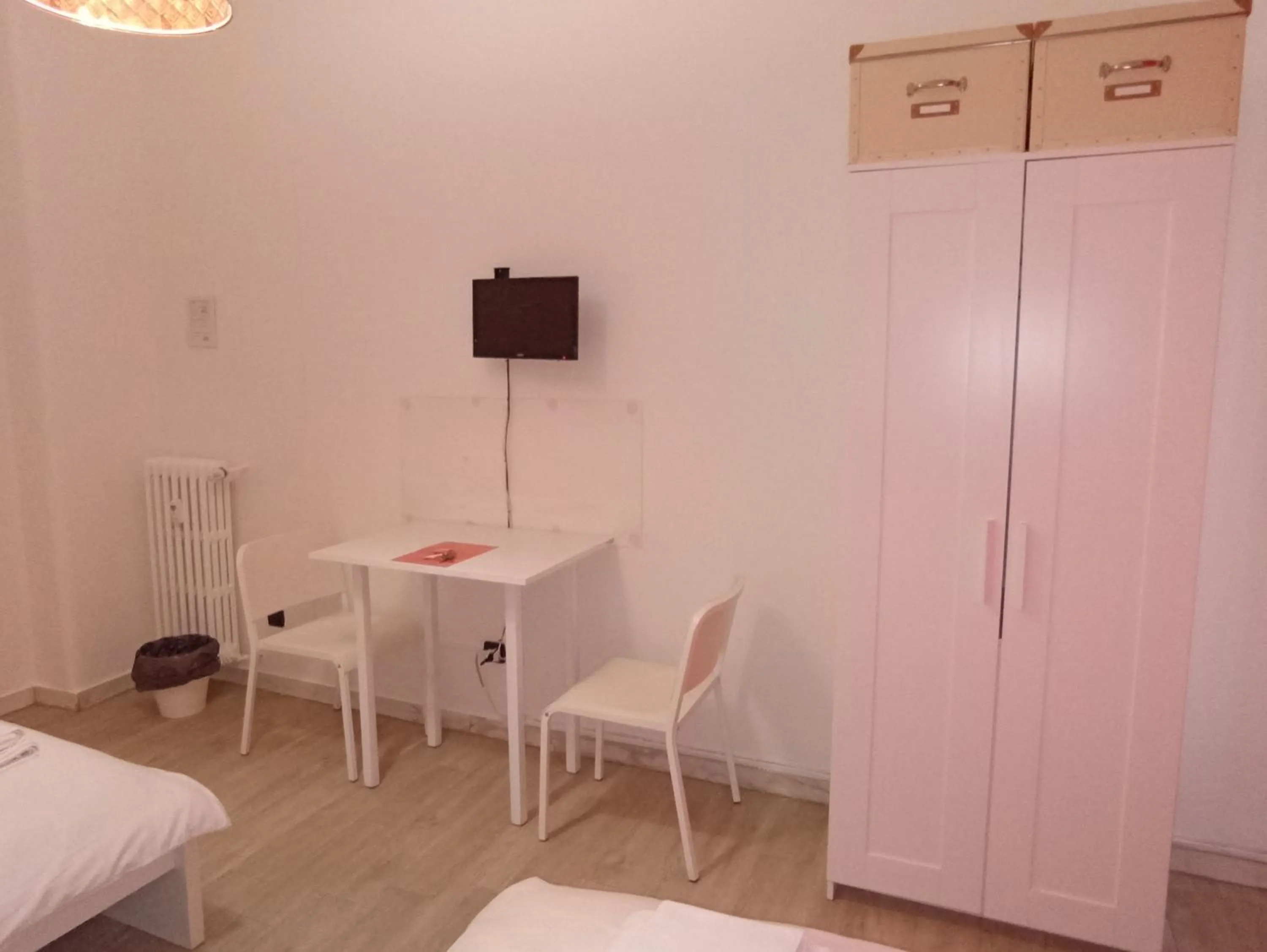 Bedroom, Bed in MC Guest House