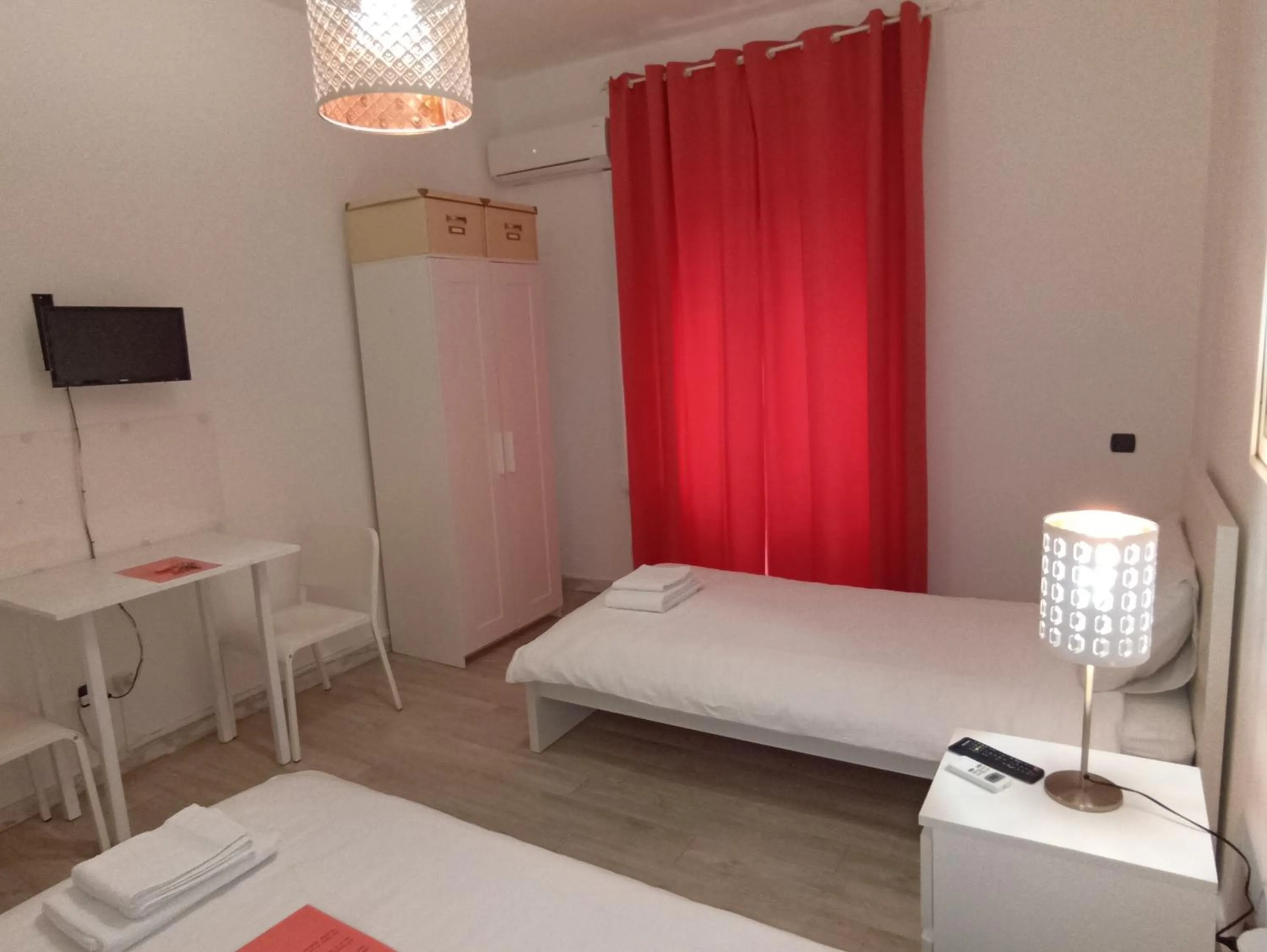 Bedroom, Bed in MC Guest House