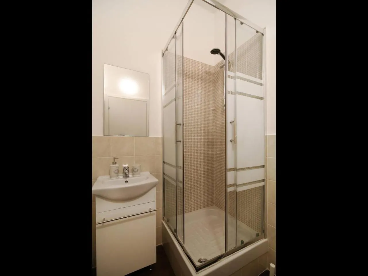 Bathroom in MC Guest House